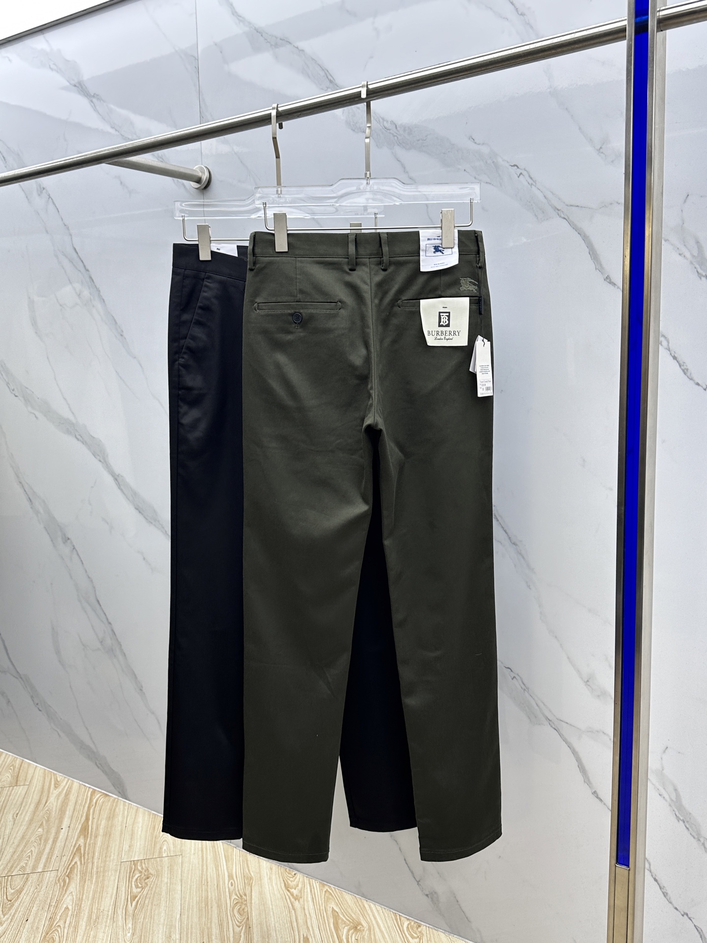 🆕Burberry巴宝莉 2025早秋新品休闲裤西裤，官网同步发售，裤身工艺设计，进口客供辅料、面料定制