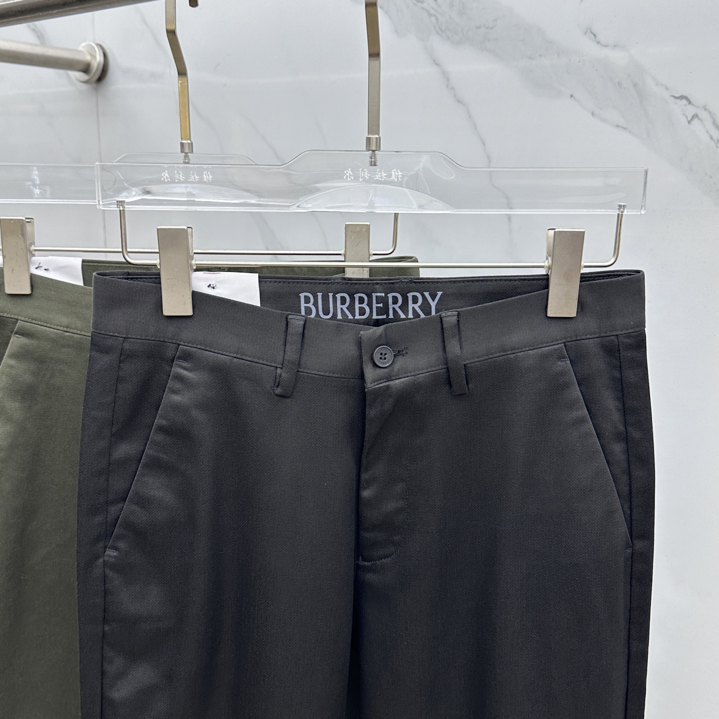 🆕Burberry巴宝莉 2025早秋新品休闲裤西裤，官网同步发售，裤身工艺设计，进口客供辅料、面料定制