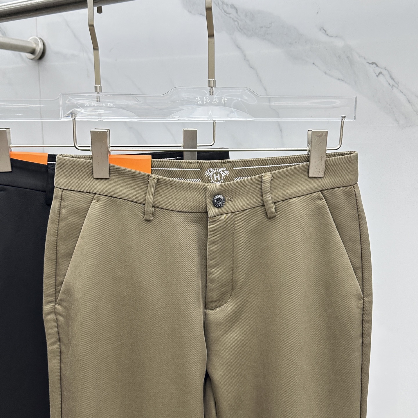 🆕Hermes爱马仕 2025早秋新品休闲裤西裤，官网同步发售，裤身工艺设计，进口客供辅料、面料定制，代