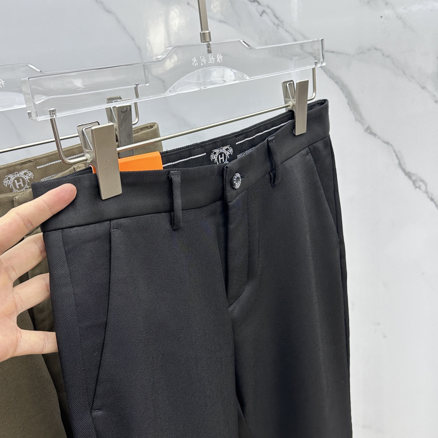 🆕Hermes爱马仕 2025早秋新品休闲裤西裤，官网同步发售，裤身工艺设计，进口客供辅料、面料定制，代