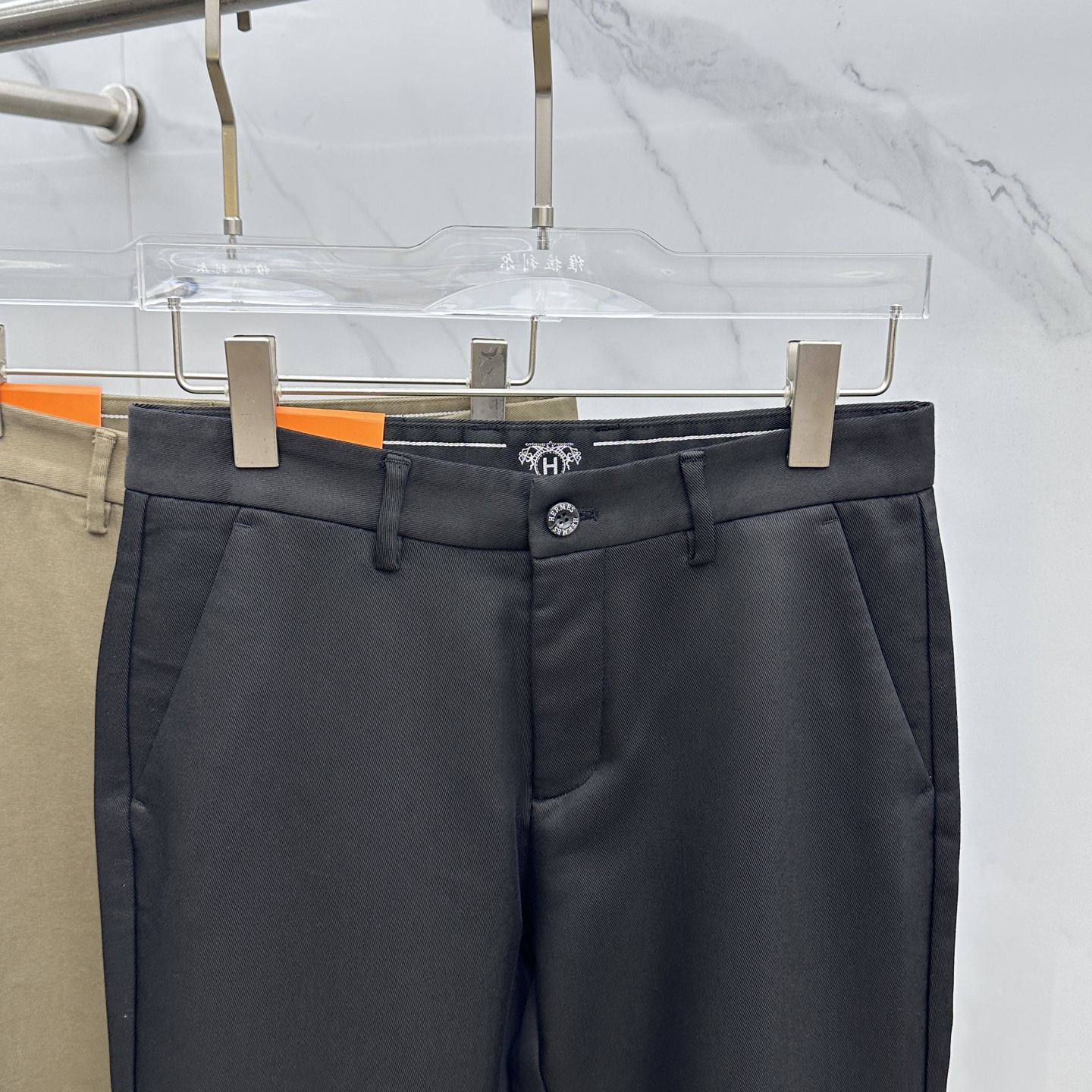 🆕Hermes爱马仕 2025早秋新品休闲裤西裤，官网同步发售，裤身工艺设计，进口客供辅料、面料定制，代