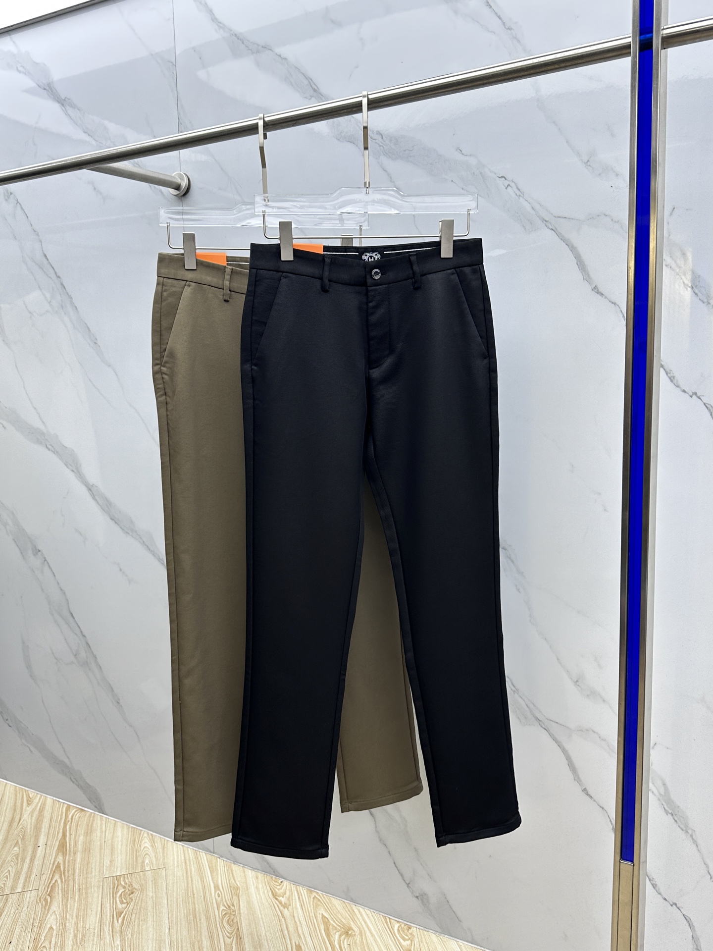 🆕Hermes爱马仕 2025早秋新品休闲裤西裤，官网同步发售，裤身工艺设计，进口客供辅料、面料定制，代