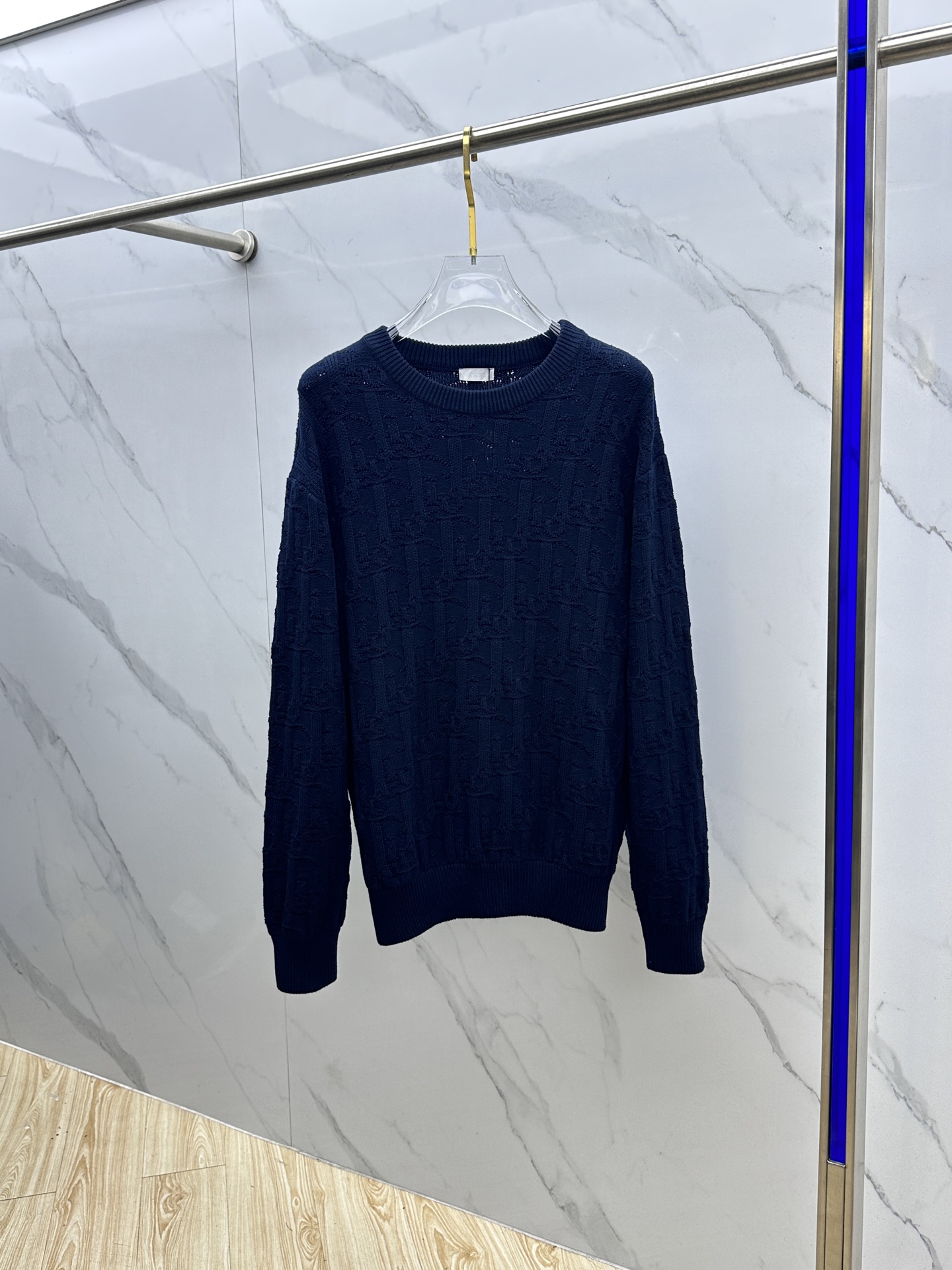 🆕Dior迪奥 DIOR迪奥暗纹针织圆领套头毛衣YB购入打版，采用定制混纺面料，面料定制定染颜色相似度高