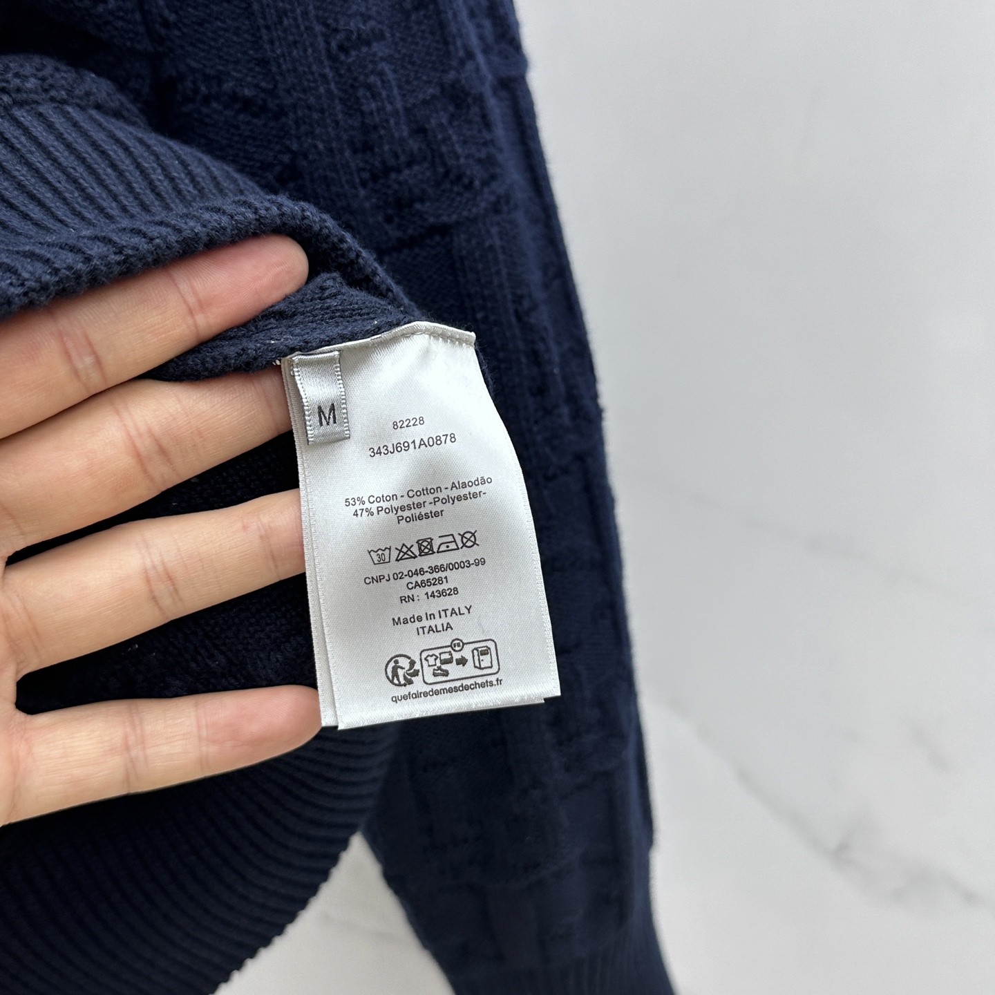 🆕Dior迪奥 DIOR迪奥暗纹针织圆领套头毛衣YB购入打版，采用定制混纺面料，面料定制定染颜色相似度高