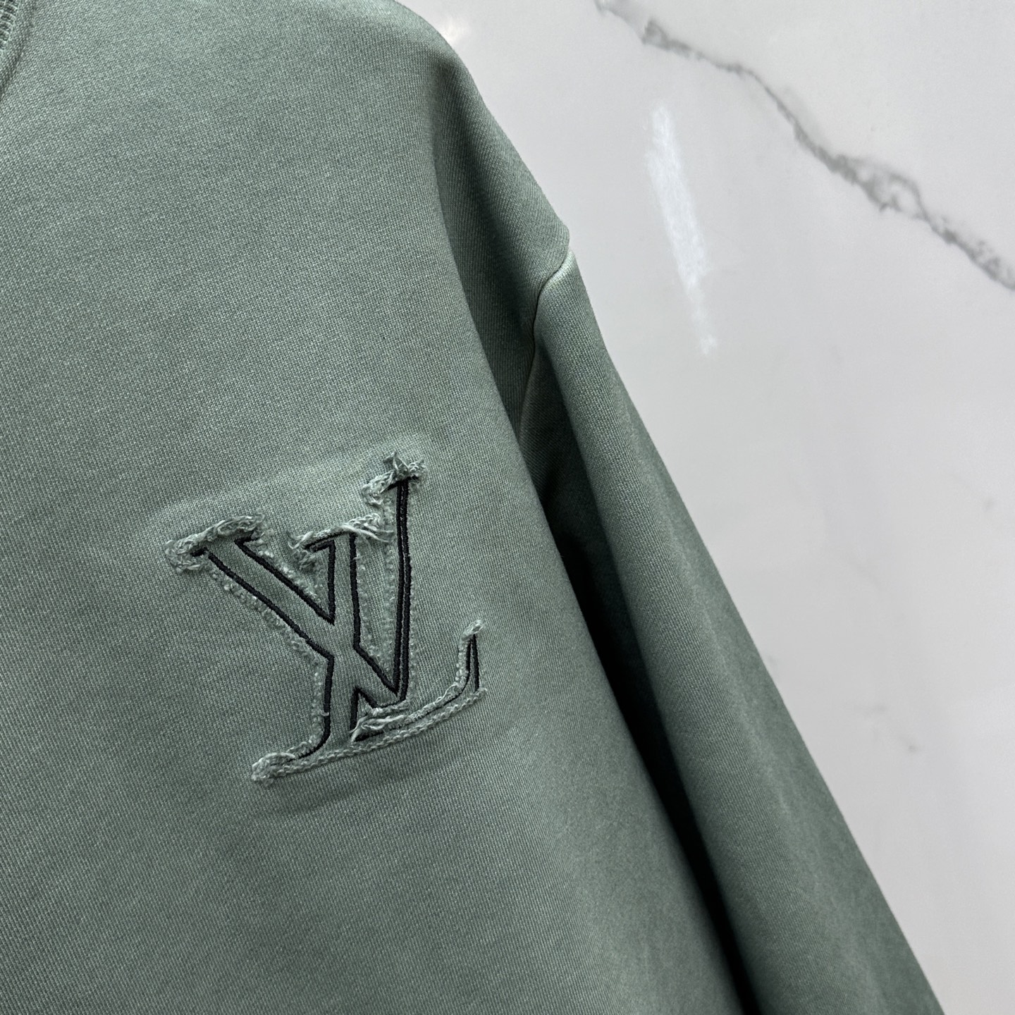 🆕LV路易威登 、25Ss蜡染水洗做旧顶级版本潮卫衣，最顶级的品质原单，顶级制作工艺进口面料，款独特设计