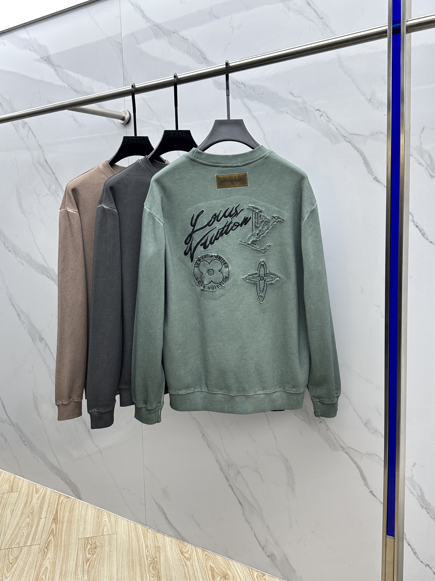 🆕LV路易威登 、25Ss蜡染水洗做旧顶级版本潮卫衣，最顶级的品质原单，顶级制作工艺进口面料，款独特设计