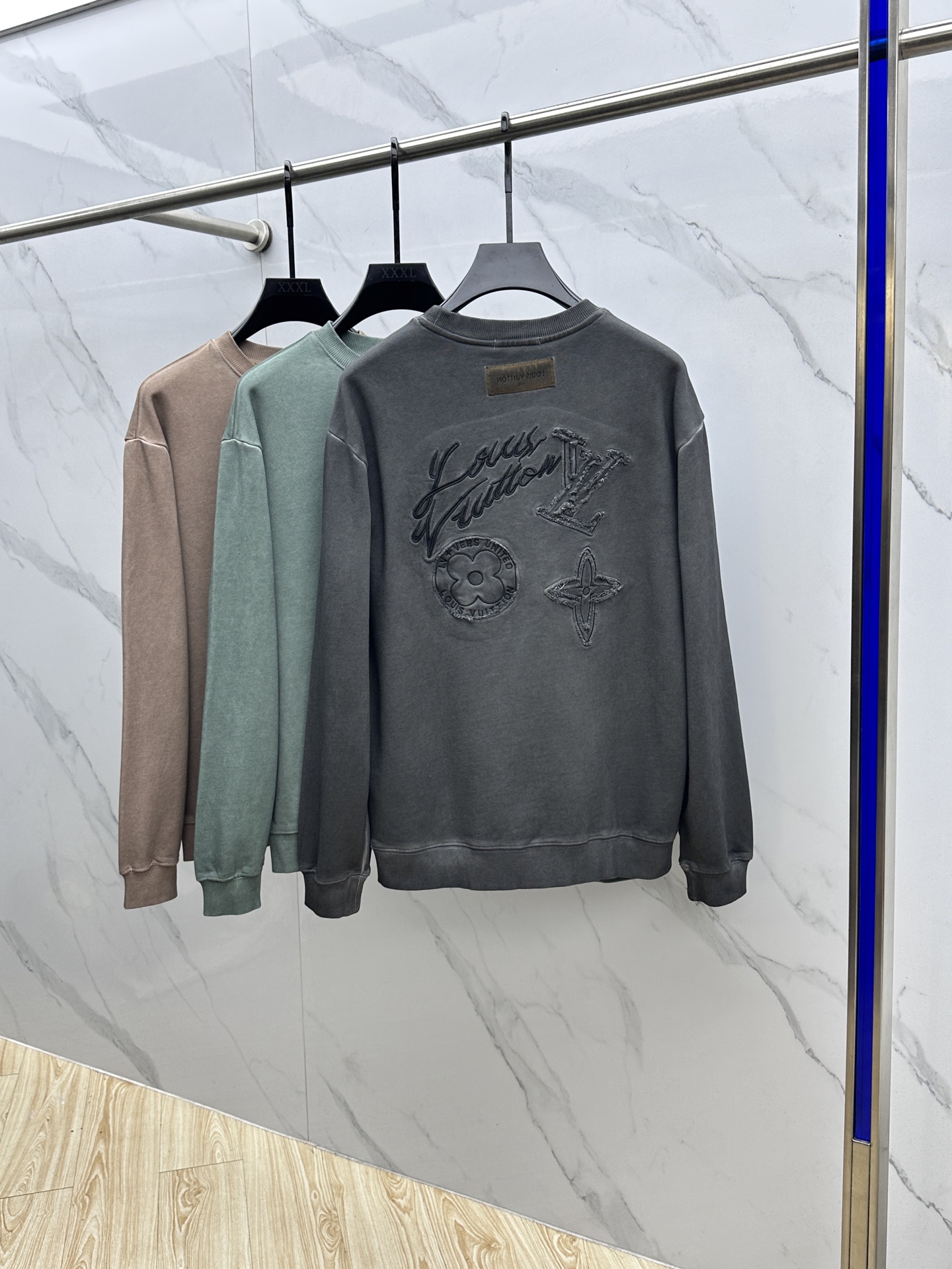 🆕LV路易威登 、25Ss蜡染水洗做旧顶级版本潮卫衣，最顶级的品质原单，顶级制作工艺进口面料，款独特设计