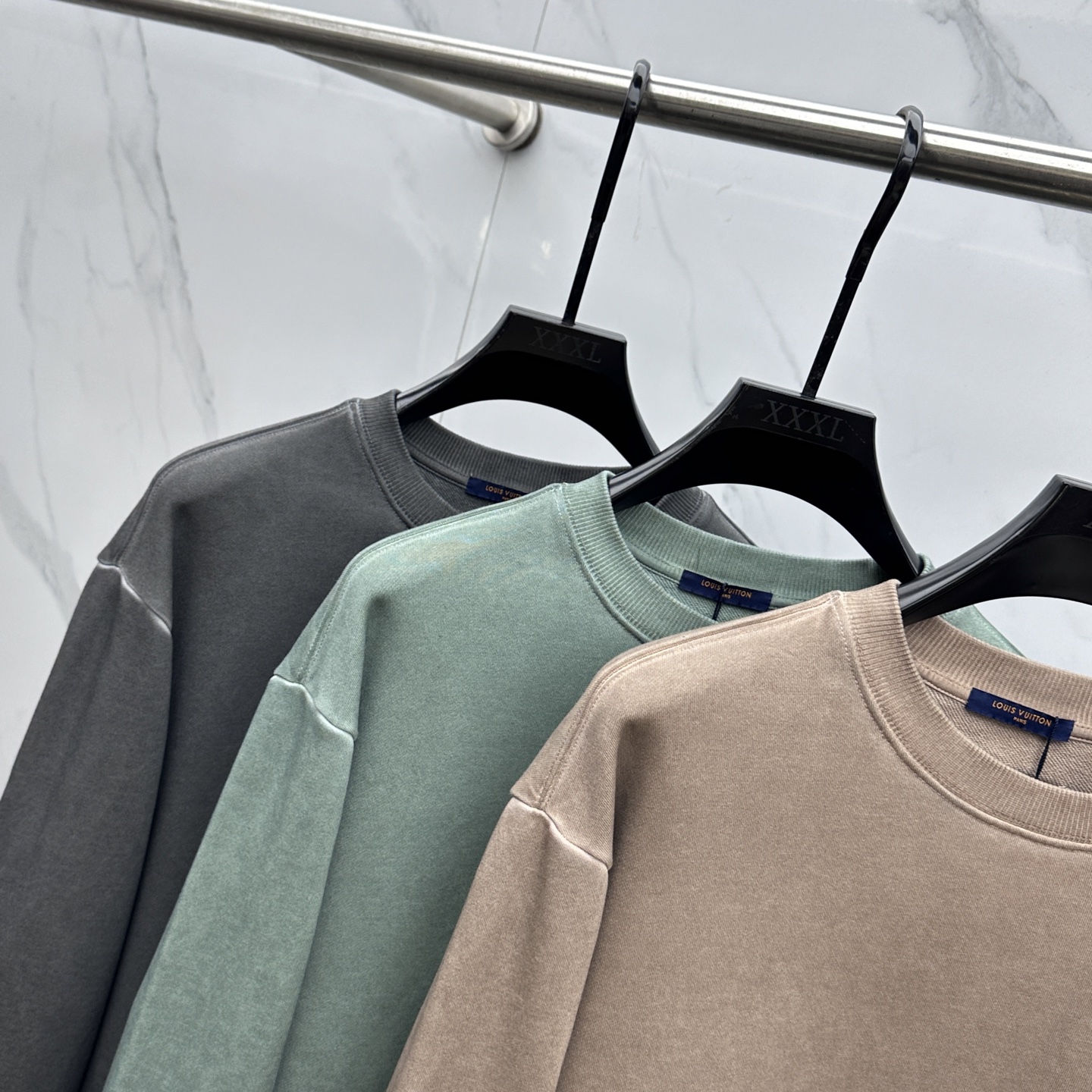 🆕LV路易威登 、25Ss蜡染水洗做旧顶级版本潮卫衣，最顶级的品质原单，顶级制作工艺进口面料，款独特设计