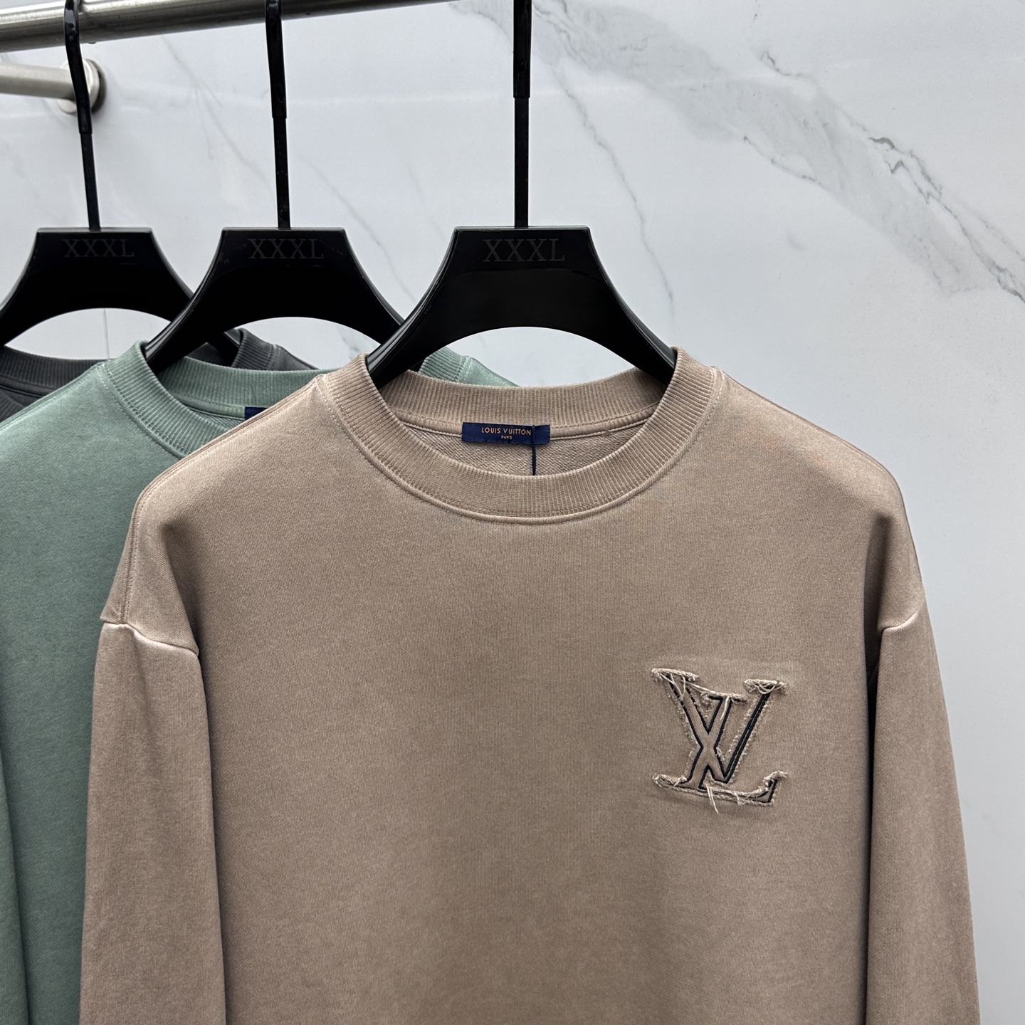 🆕LV路易威登 、25Ss蜡染水洗做旧顶级版本潮卫衣，最顶级的品质原单，顶级制作工艺进口面料，款独特设计