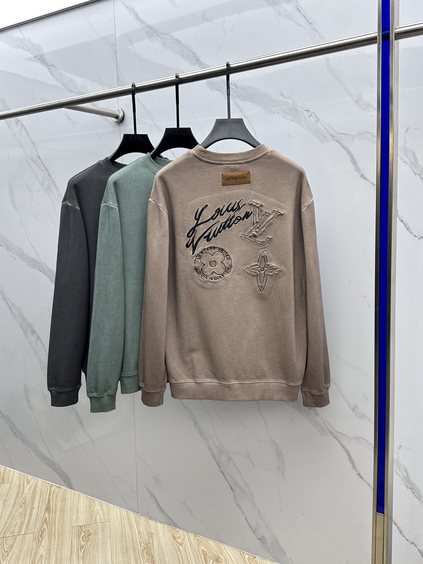 🆕LV路易威登 、25Ss蜡染水洗做旧顶级版本潮卫衣，最顶级的品质原单，顶级制作工艺进口面料，款独特设计