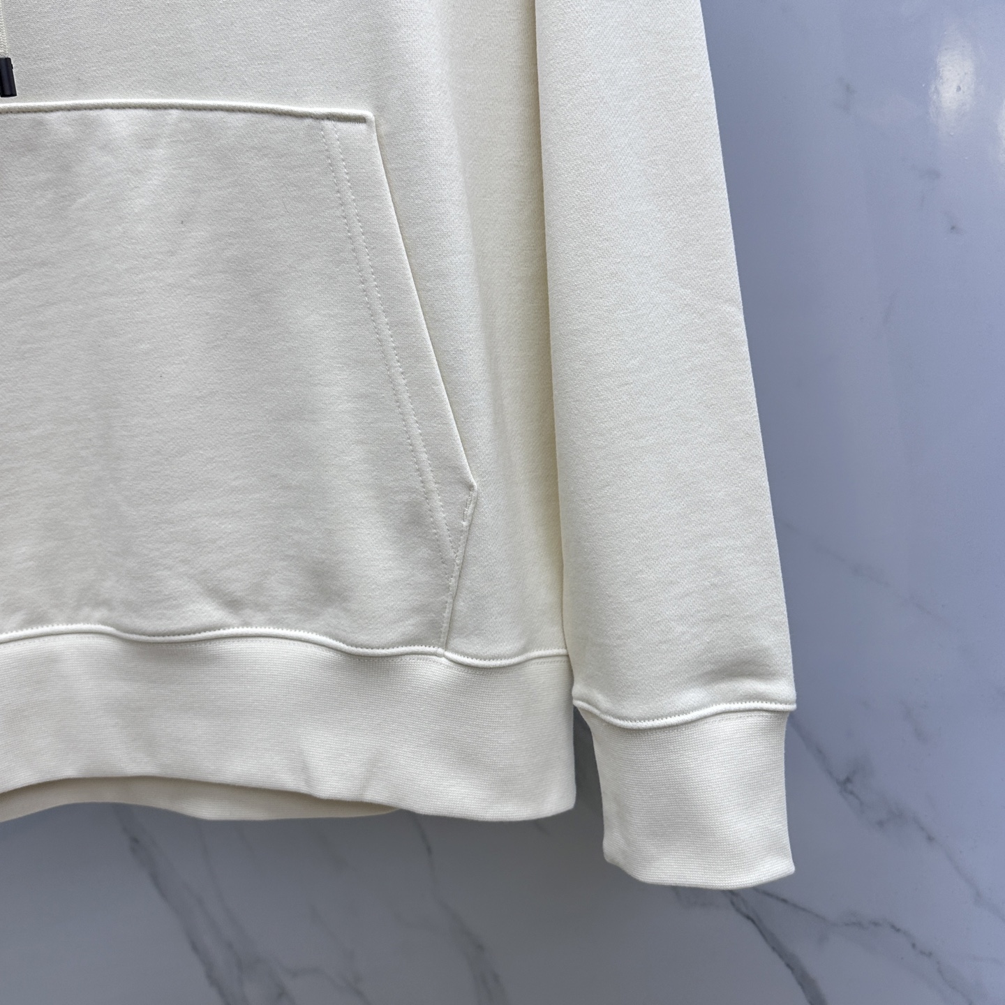 🆕Burberry巴宝莉 25ss秋冬新款宽版连帽卫衣，男女同款！独特吸引人的眼球，这一款连帽卫衣品相品