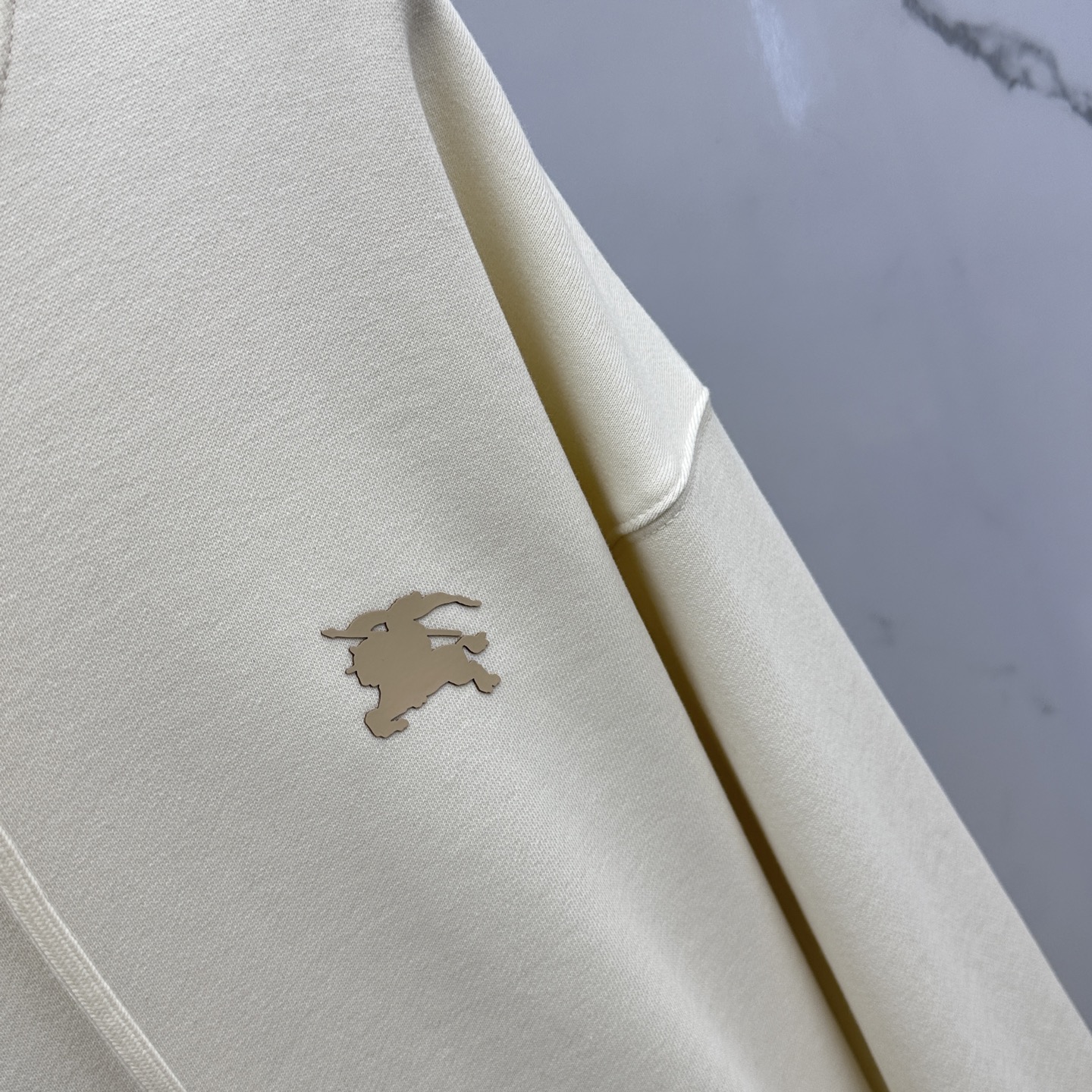 🆕Burberry巴宝莉 25ss秋冬新款宽版连帽卫衣，男女同款！独特吸引人的眼球，这一款连帽卫衣品相品