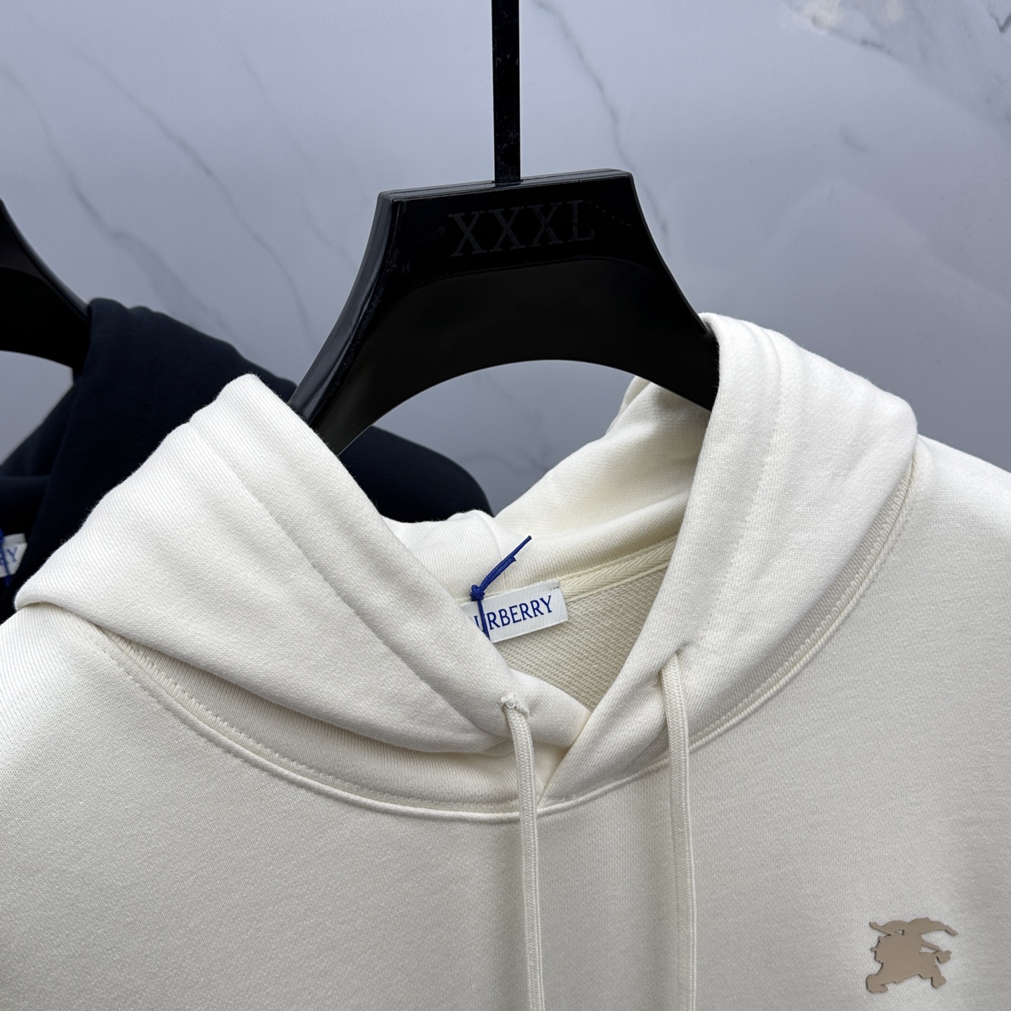 🆕Burberry巴宝莉 25ss秋冬新款宽版连帽卫衣，男女同款！独特吸引人的眼球，这一款连帽卫衣品相品