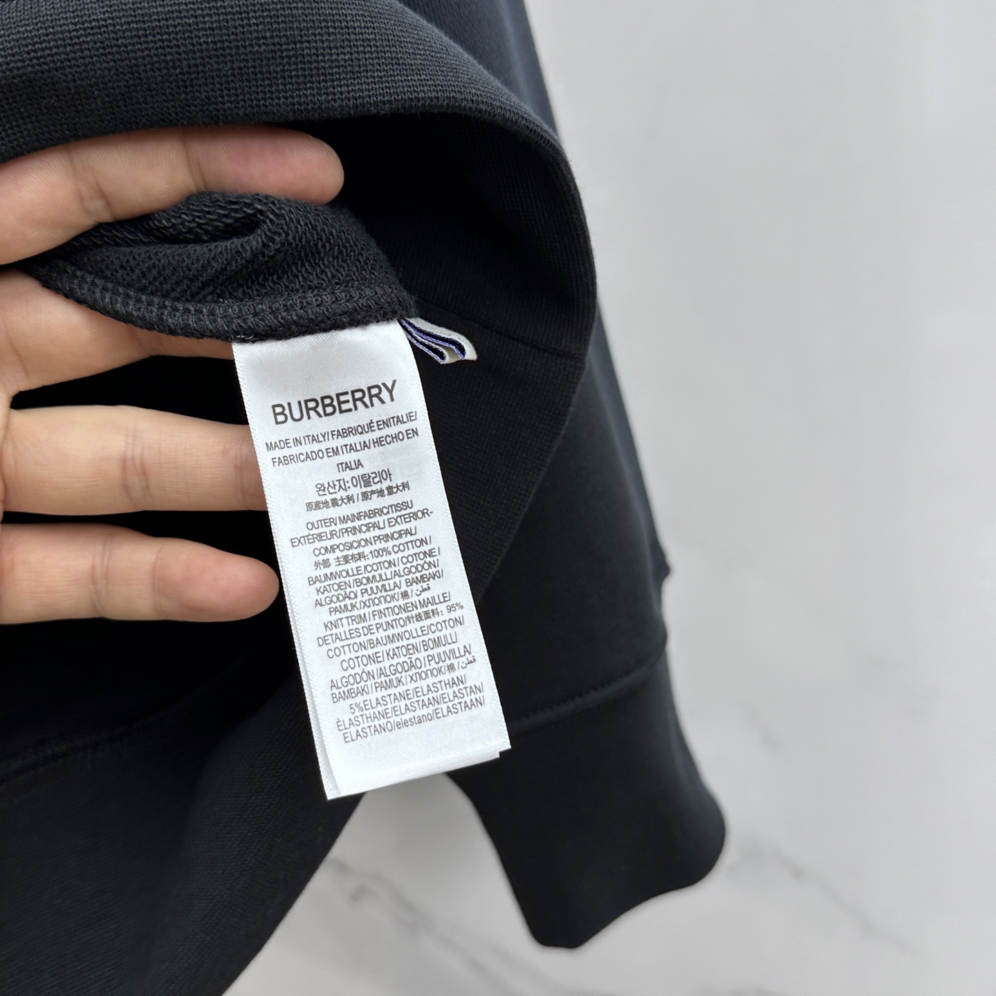 🆕Burberry巴宝莉 25ss秋冬新款宽版连帽卫衣，男女同款！独特吸引人的眼球，这一款连帽卫衣品相品