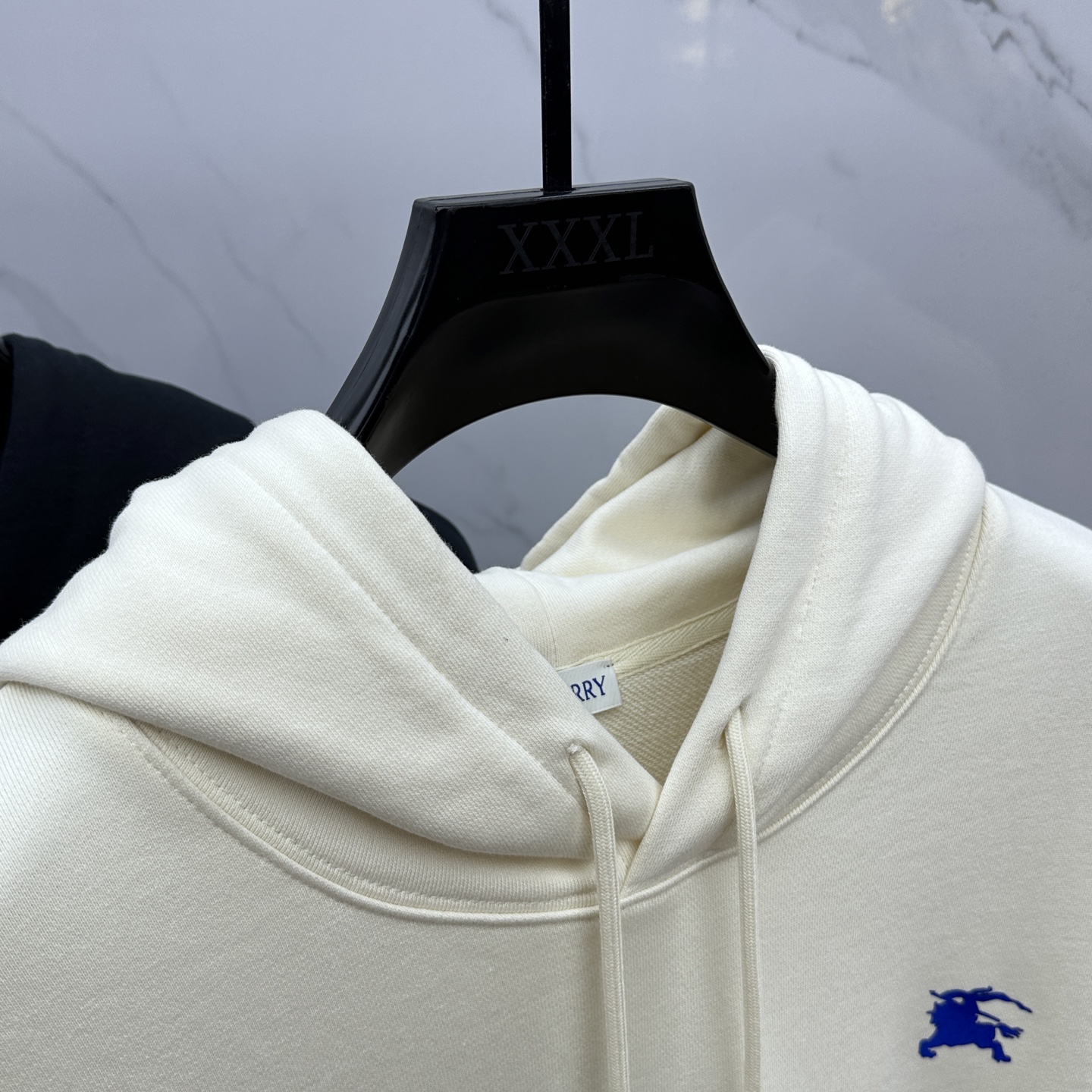 🆕Burberry巴宝莉 25ss秋冬新款宽版连帽卫衣，男女同款！独特吸引人的眼球，这一款连帽卫衣品相品