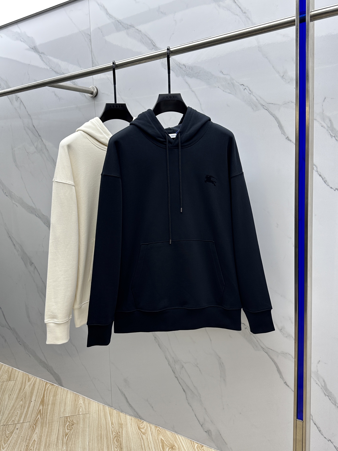 🆕Burberry巴宝莉 25ss秋冬新款宽版连帽卫衣，男女同款！独特吸引人的眼球，这一款连帽卫衣品相品