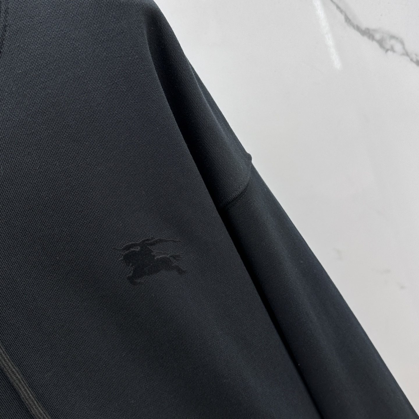 🆕Burberry巴宝莉 25ss秋冬新款宽版连帽卫衣，男女同款！独特吸引人的眼球，这一款连帽卫衣品相品