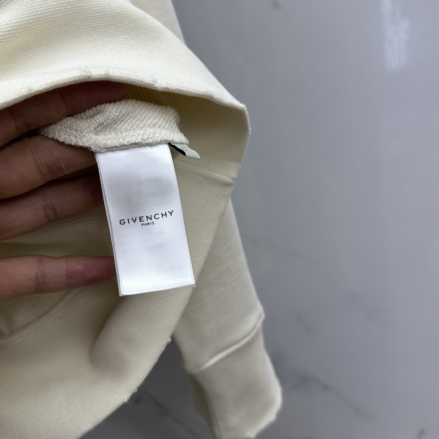 🆕Givenchy纪梵希 25ss秋冬新款宽版连帽卫衣，男女同款！独特吸引人的眼球，这一款连帽卫衣品相品