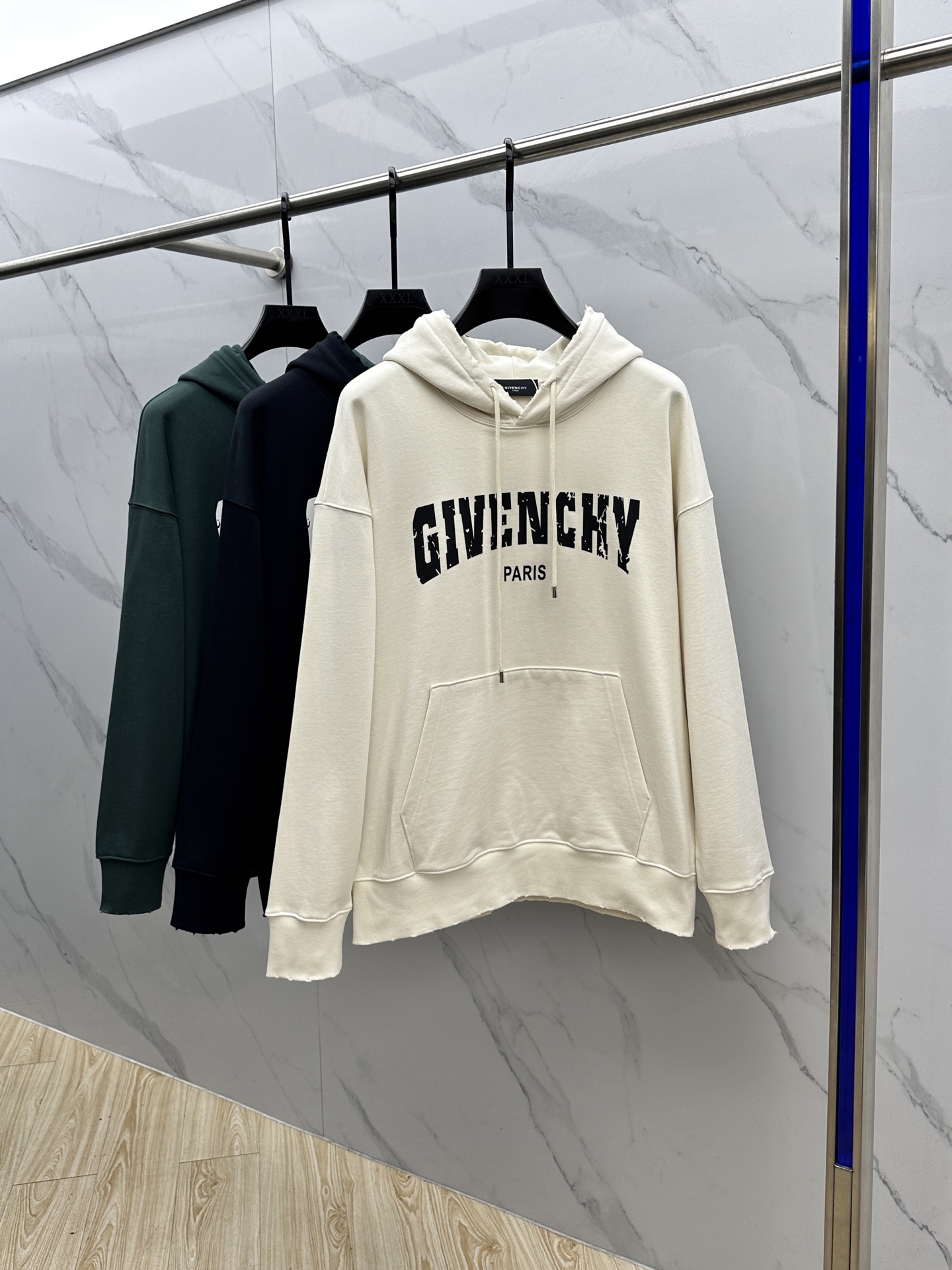 🆕Givenchy纪梵希 25ss秋冬新款宽版连帽卫衣，男女同款！独特吸引人的眼球，这一款连帽卫衣品相品