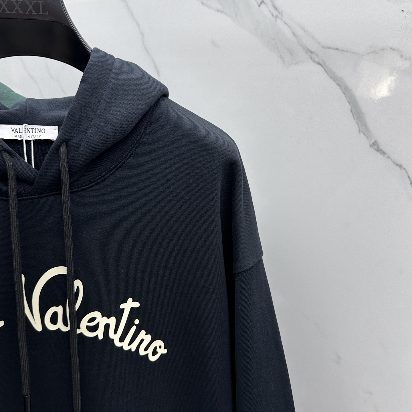 🆕Valentino华伦天奴 25ss秋冬新款宽版连帽卫衣，男女同款！独特吸引人的眼球，这一款连帽卫衣品