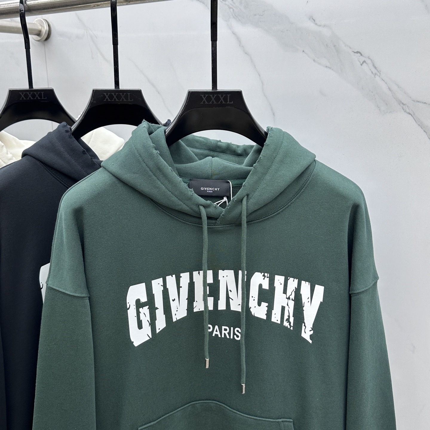 🆕Givenchy纪梵希 25ss秋冬新款宽版连帽卫衣，男女同款！独特吸引人的眼球，这一款连帽卫衣品相品