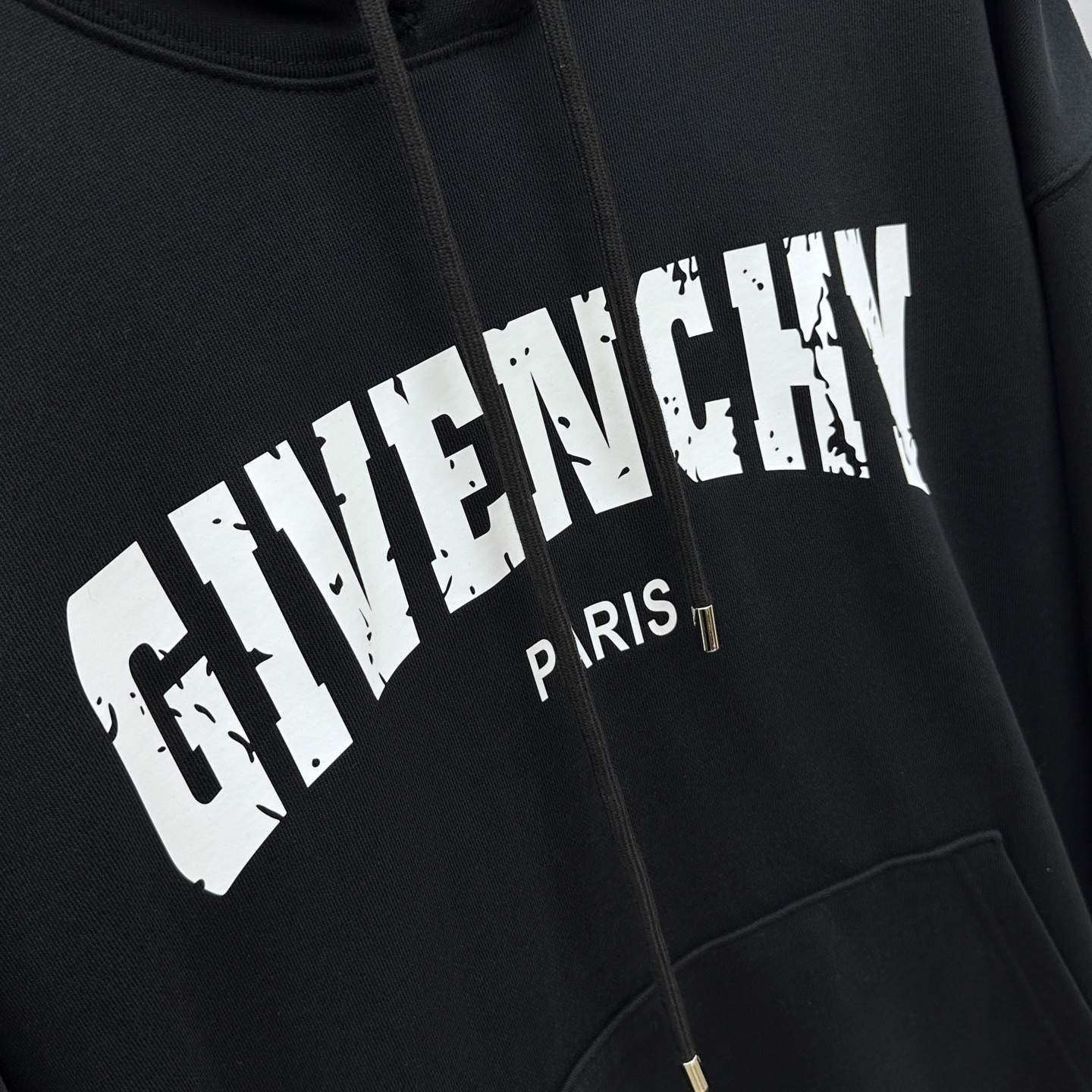 🆕Givenchy纪梵希 25ss秋冬新款宽版连帽卫衣，男女同款！独特吸引人的眼球，这一款连帽卫衣品相品