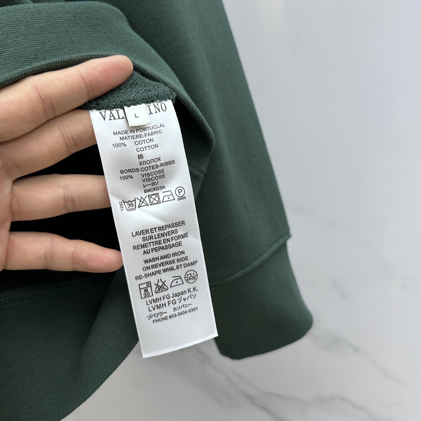 🆕Valentino华伦天奴 25ss秋冬新款宽版连帽卫衣，男女同款！独特吸引人的眼球，这一款连帽卫衣品