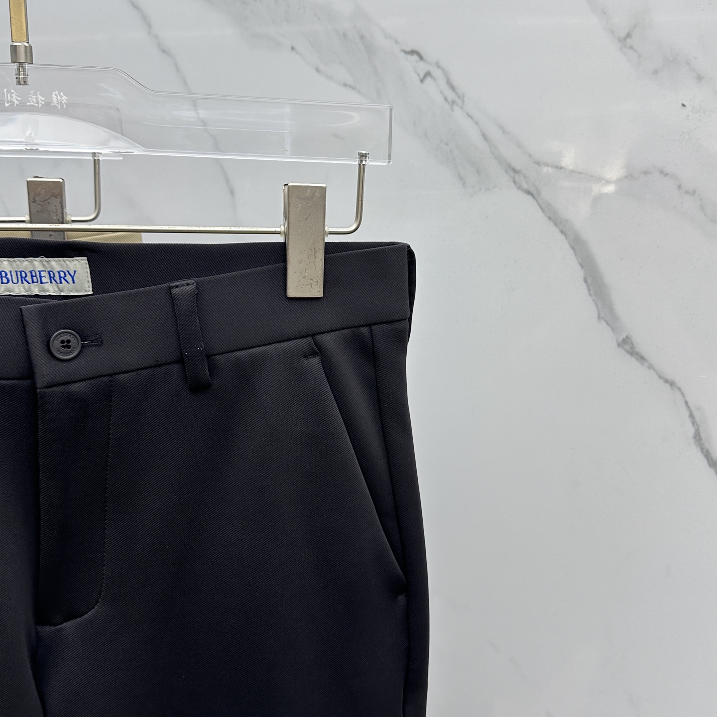 🆕Burberry巴宝莉 2025早秋新品休闲西裤，官网同步发售，裤身工艺设计，进口客供辅料、面料定制，