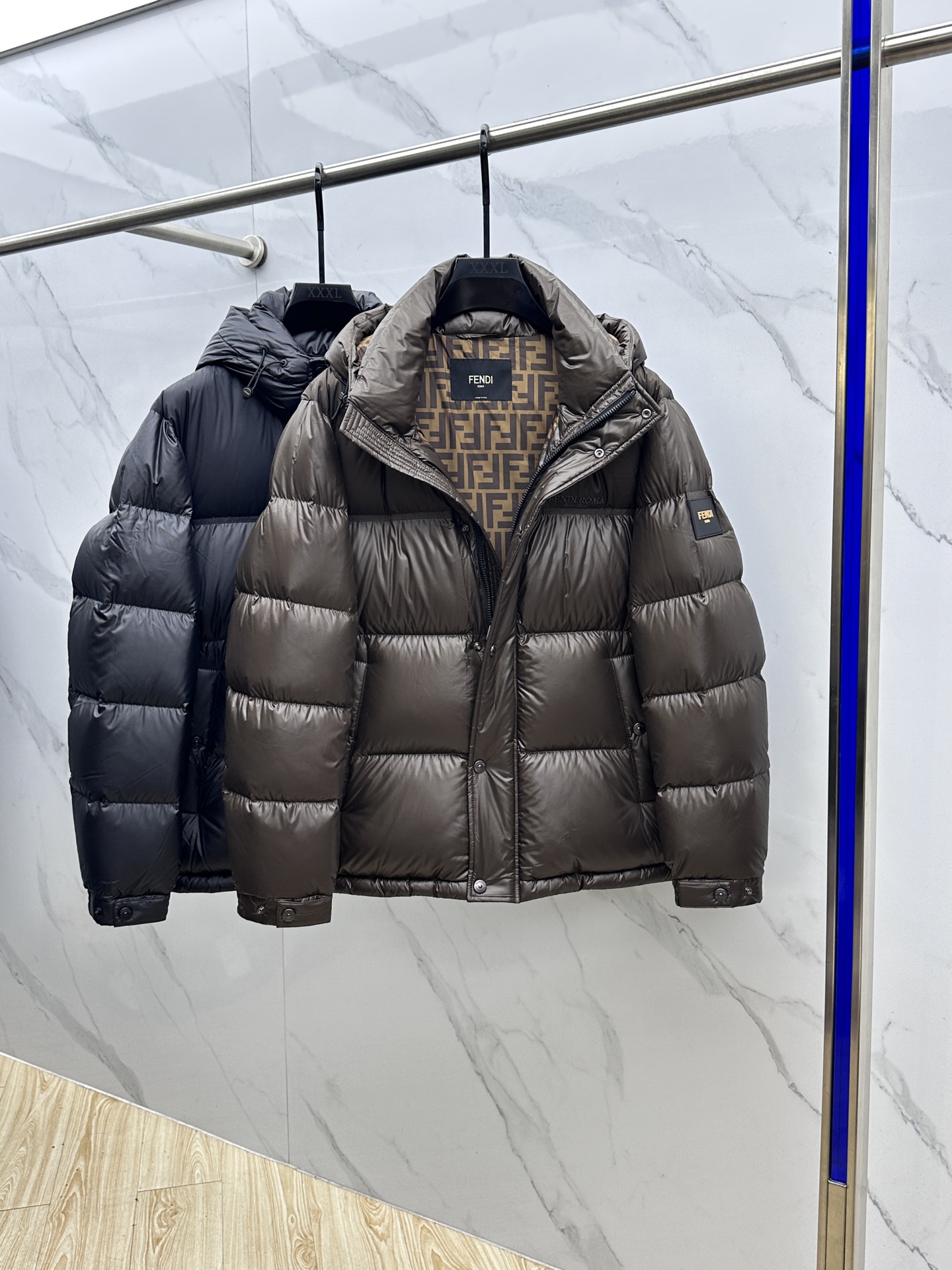 。🆕Fendi芬迪 羽绒服 2025最新款时尚款羽绒连帽外套.（连帽不可拆卸）处处细节显工艺足够的高级 