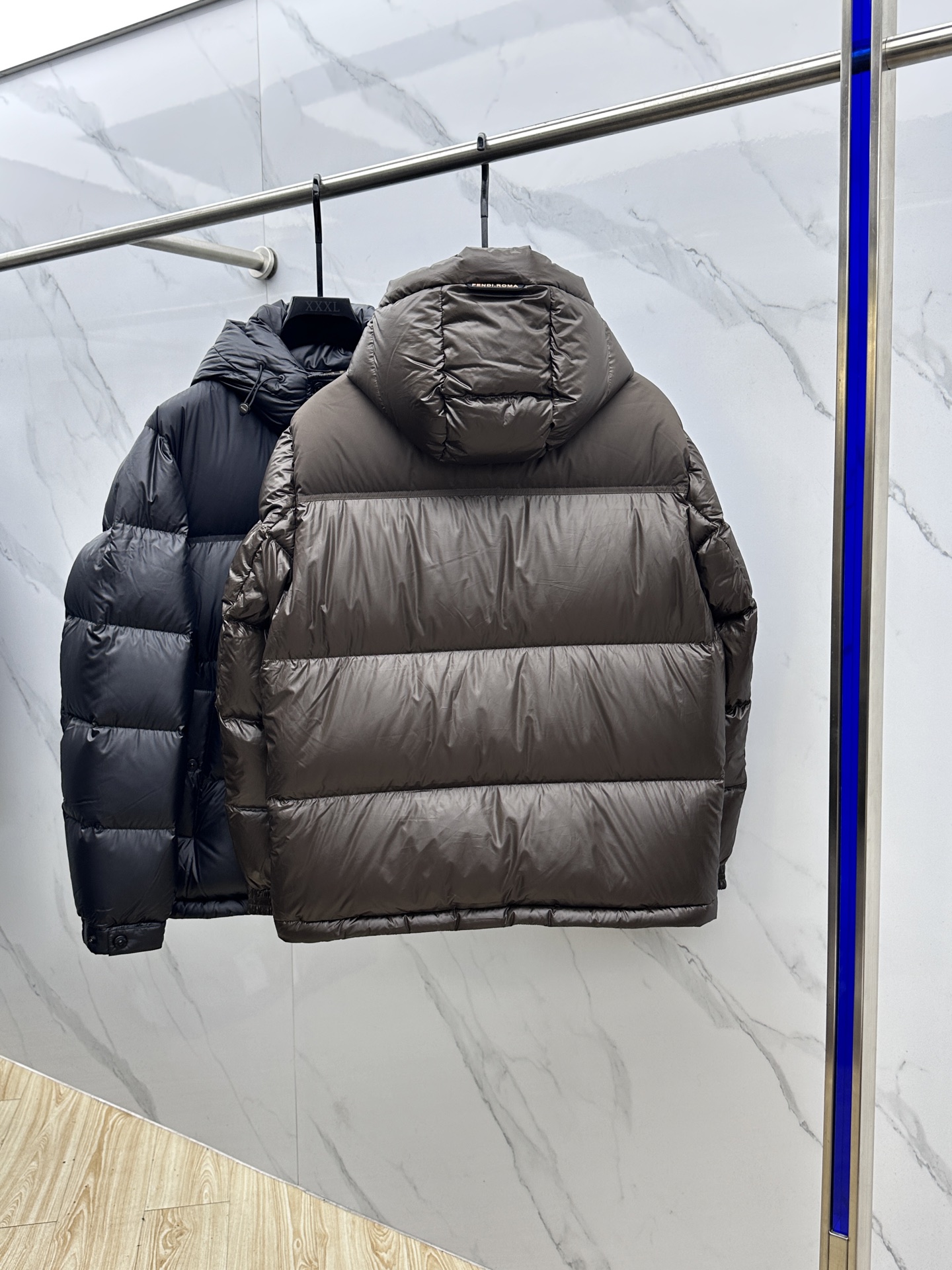 。🆕Fendi芬迪 羽绒服 2025最新款时尚款羽绒连帽外套.（连帽不可拆卸）处处细节显工艺足够的高级 