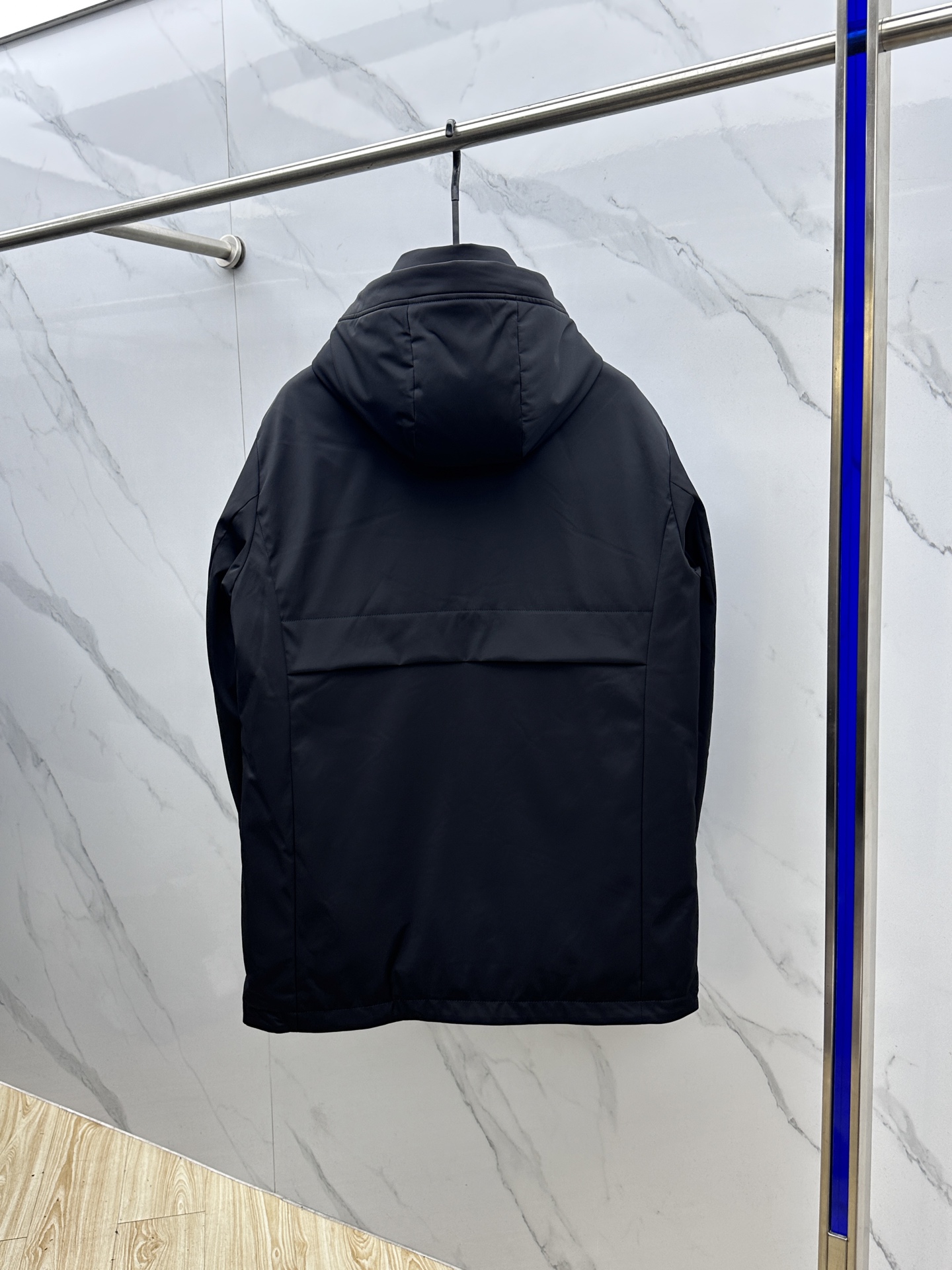 。 🆕Prada普拉达 羽绒服 2025最新款时尚款羽绒连帽中长款外套.（连帽不可拆卸）处处细节显工艺足