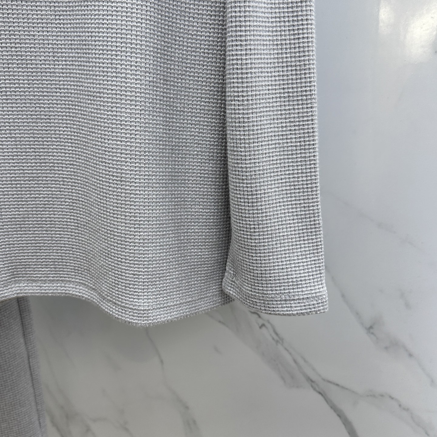 上衣🆕alo 🌟最高版｜独家 高端定制。 15年专业卫衣，无论是面料上还是版型上都是完美越级，精美工艺圆