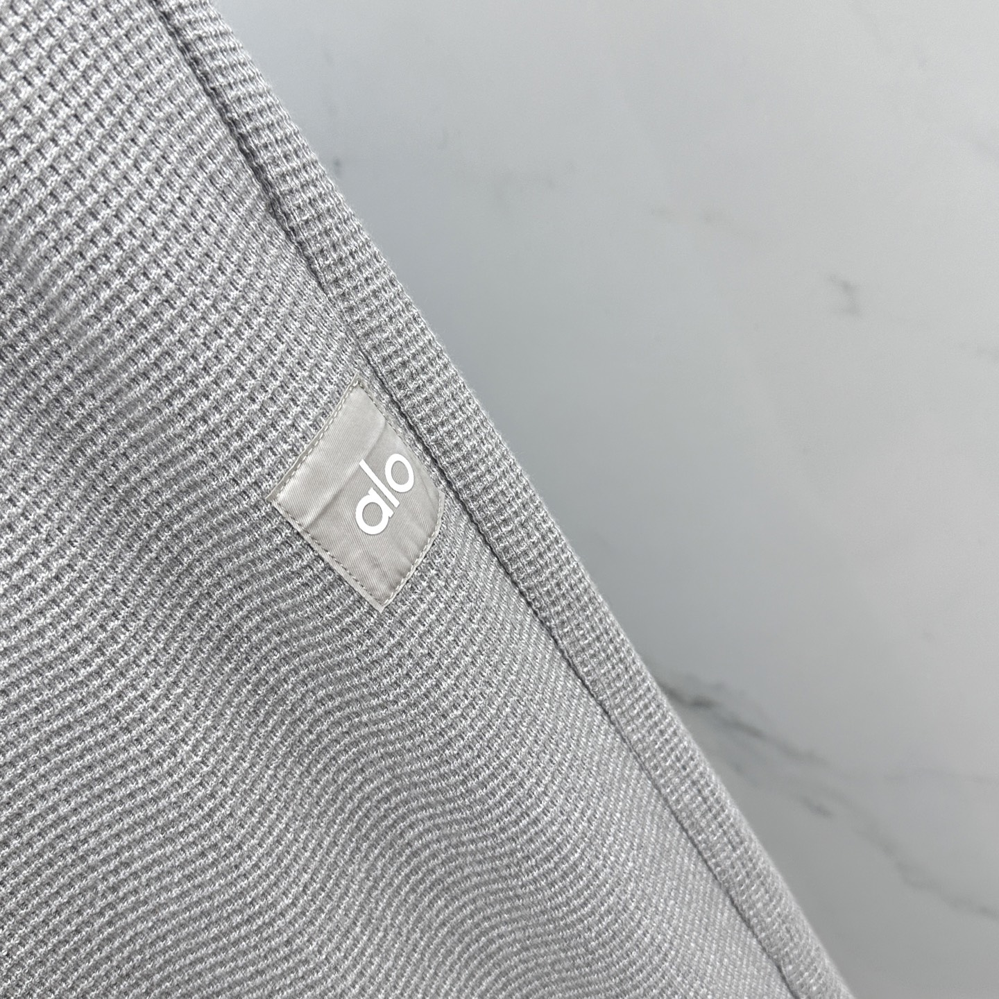 裤子🆕alo 🌟最高版｜独家 高端定制。 15年专业制衣，无论是面料上还是版型上都是完美越级，精美工艺直