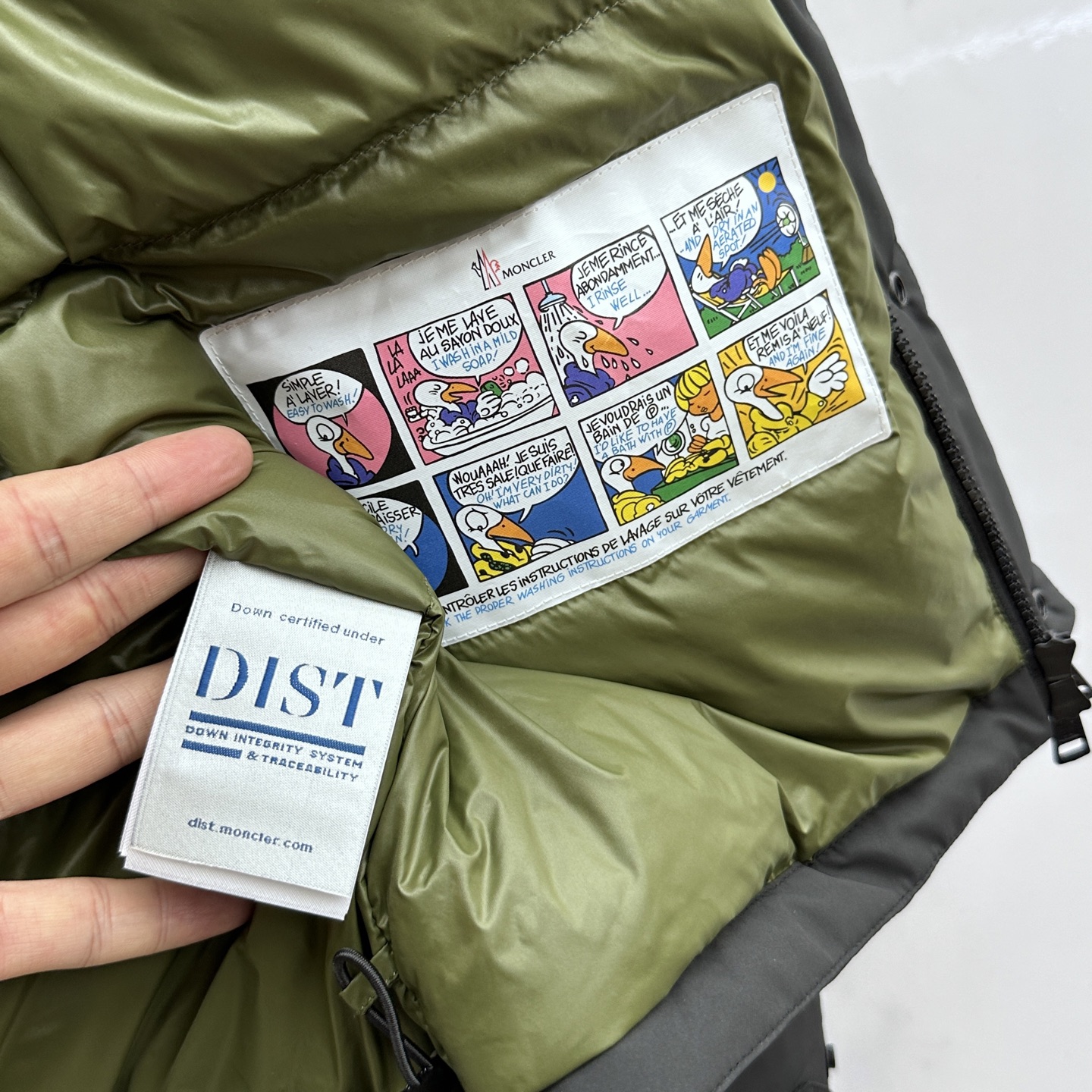 。 🆕Moncler蒙口 羽绒服2025最新款时尚设计师款立领羽绒外套.处处细节显工艺足够的高级 结构性