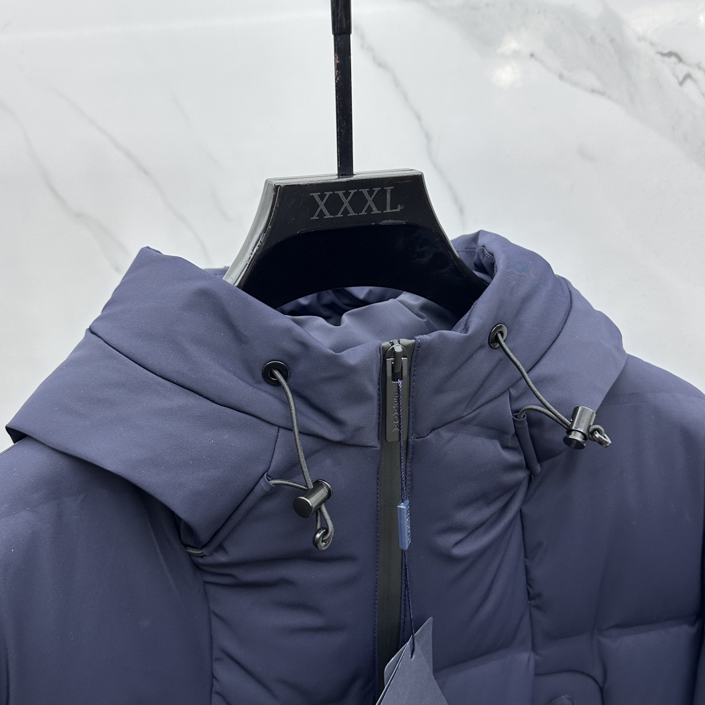 。 🆕Prada普拉达 2025最新款时尚羽绒外套连帽羽绒服，（帽子不可拆卸）冬季顶级爆款保暖羽绒服，经