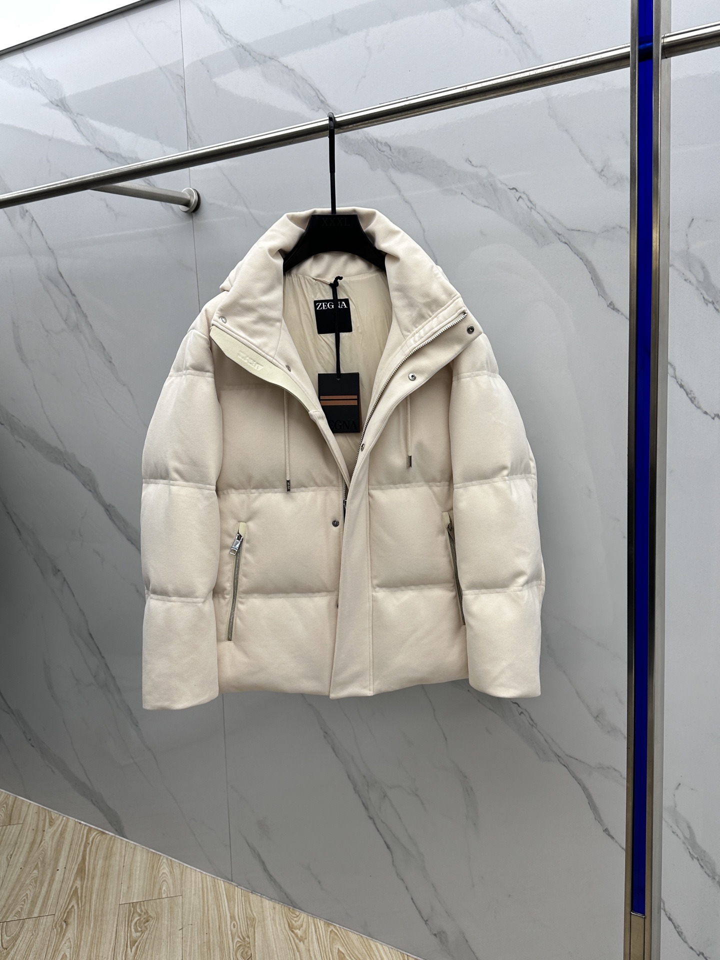 。 🆕ZEGNA杰尼亚 2025最新款时尚羽绒外套连帽羽绒服，（帽子不可拆卸）冬季顶级爆款羽绒服，经典l