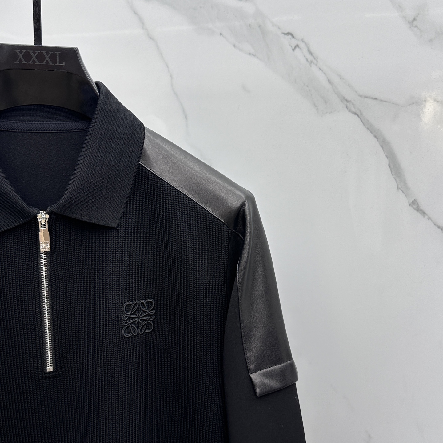 🆕LOEWE罗意威 2025ss秋冬 羊绒羊毛套头卫衣 很有亮点，标志刺绣 细节上凸显质感 整体设计上身