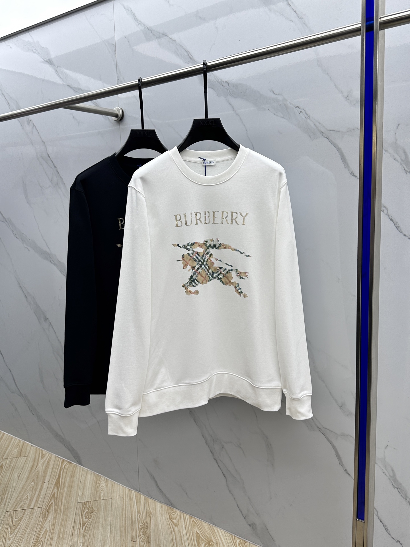 🆕Burberry巴宝莉 25FW早秋新款圆领卫衣，男女同款！独特吸引人的眼球，这一款卫衣品相品质都在线