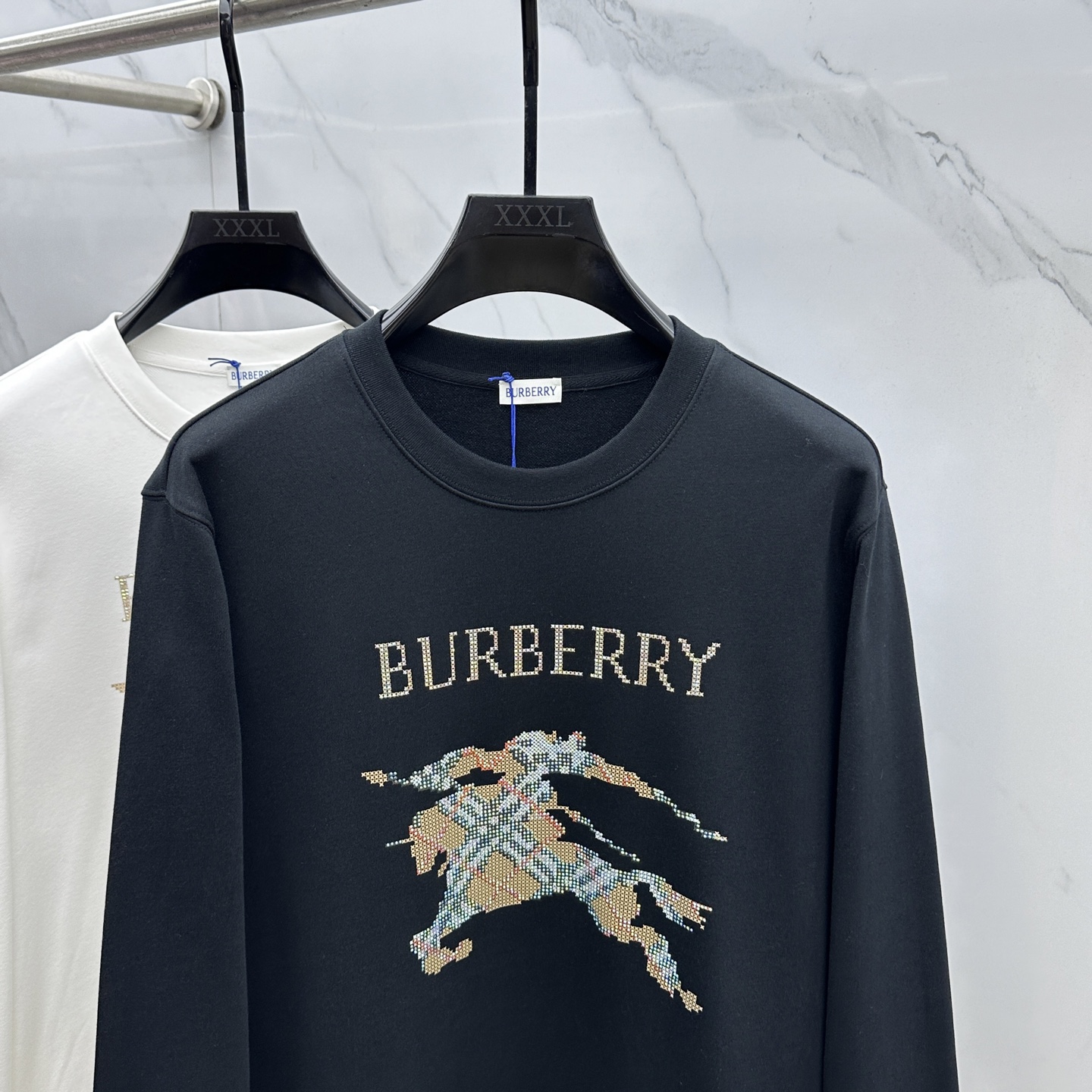 🆕Burberry巴宝莉 25FW早秋新款圆领卫衣，男女同款！独特吸引人的眼球，这一款卫衣品相品质都在线