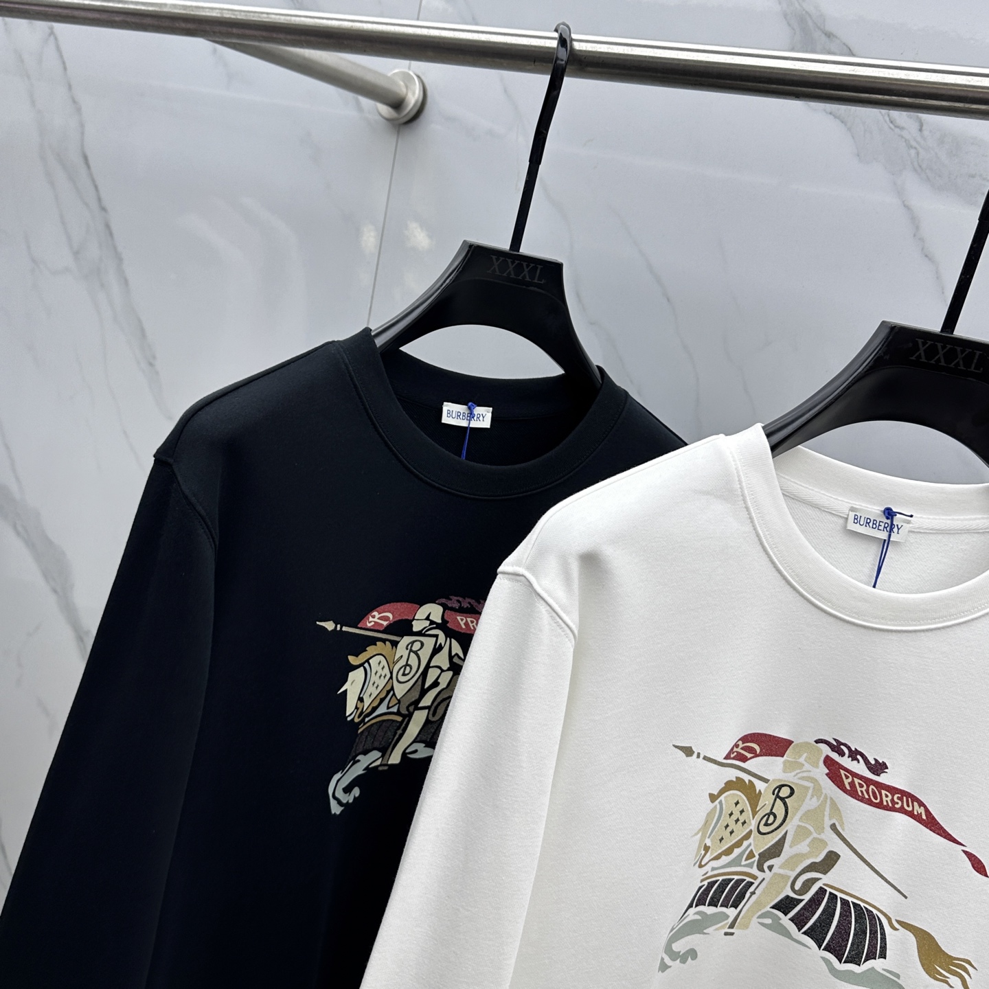 🆕Burberry巴宝莉 25FW早秋新款圆领卫衣，男女同款！独特吸引人的眼球，这一款卫衣品相品质都在线