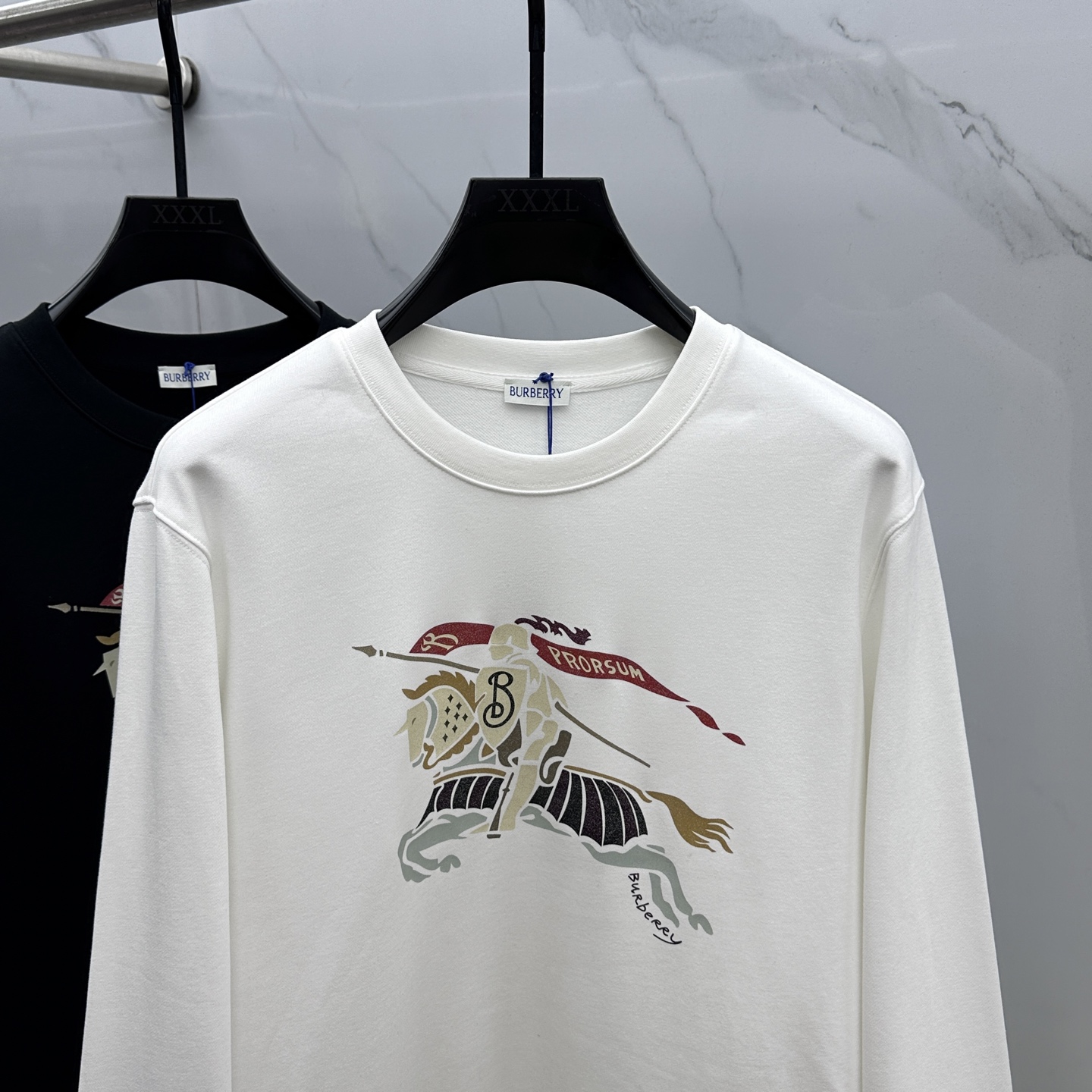 🆕Burberry巴宝莉 25FW早秋新款圆领卫衣，男女同款！独特吸引人的眼球，这一款卫衣品相品质都在线