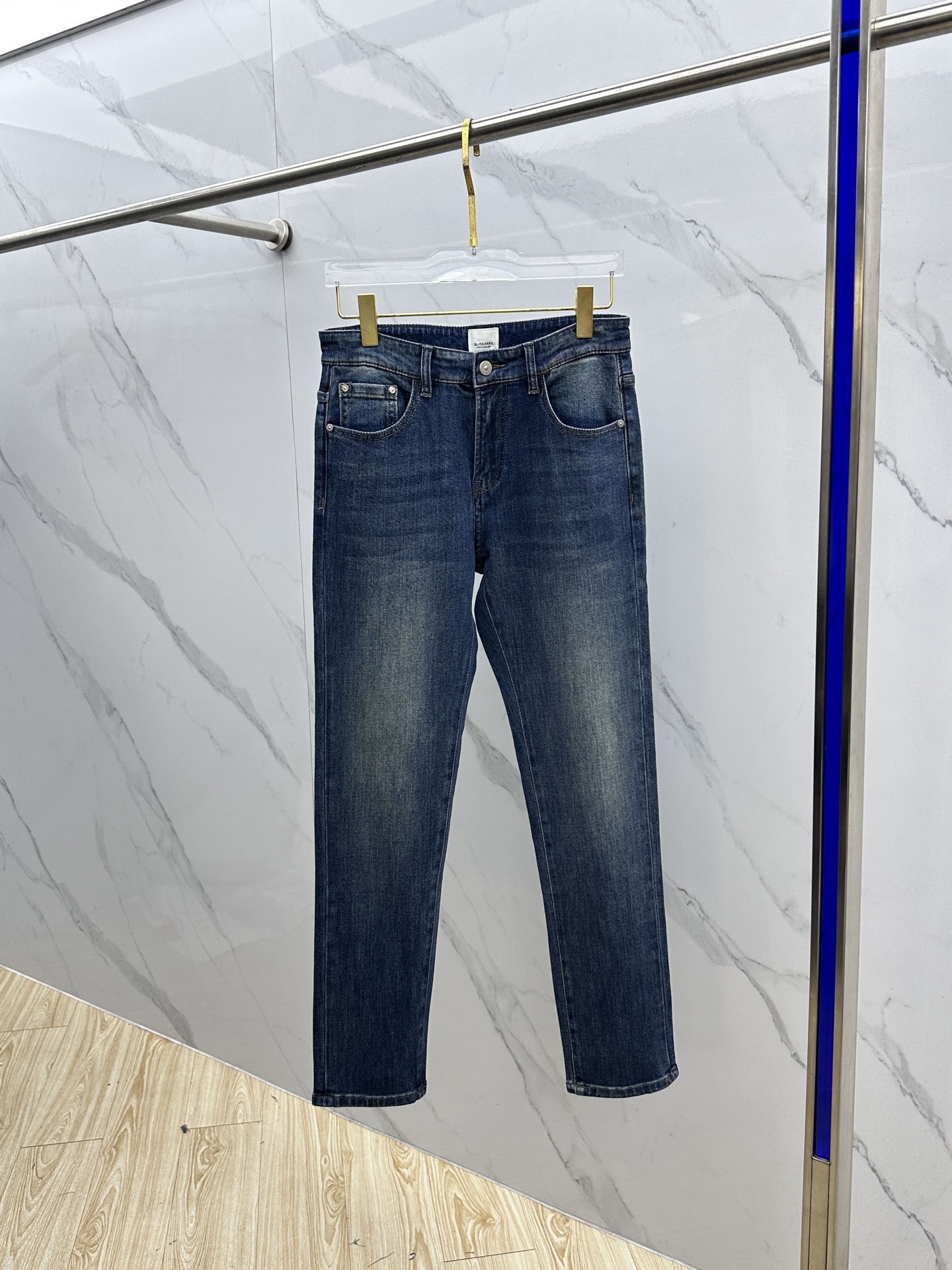 🆕Burberry巴宝莉 🔥高端定制、2025早秋最新款牛仔裤 柜台同步发售 原版定制复刻 客供五金辅料