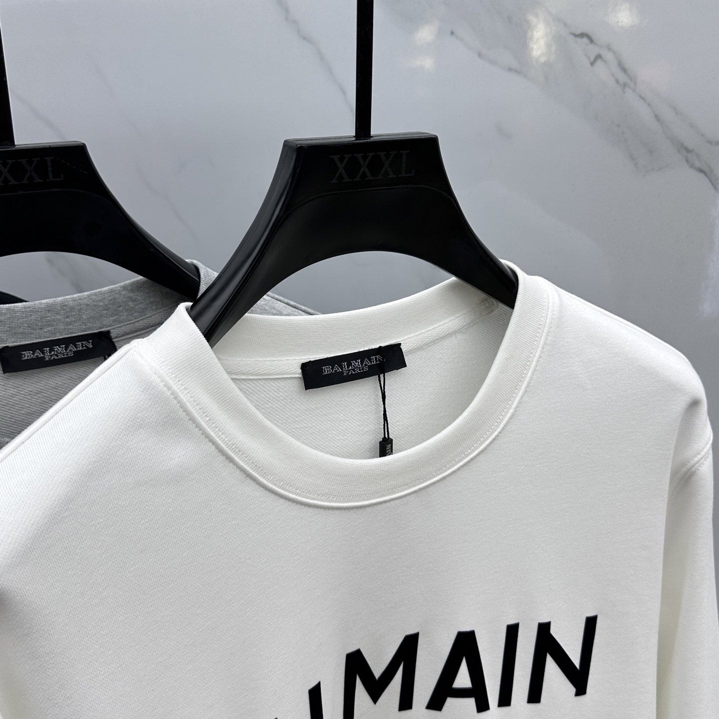 ￼ 🆕Balmain巴尔曼 25FW早秋新款圆领卫衣，男女同款！独特吸引人的眼球，这一款卫衣品相品质都在