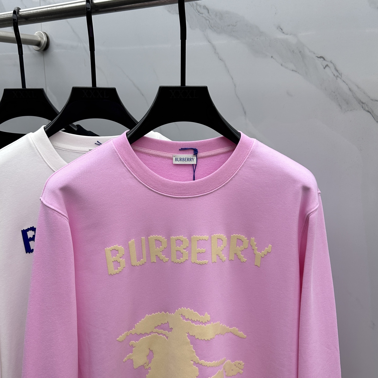 🆕Burberry巴宝莉 25FW早秋新款圆领卫衣，男女同款！独特吸引人的眼球，这一款卫衣品相品质都在线