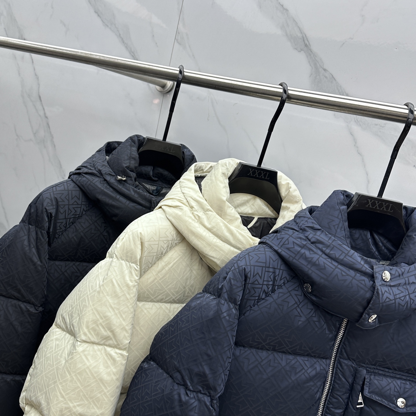 。 🆕Moncler蒙口 羽绒服2025最新款时尚连帽保暖羽绒外套.（帽子可拆卸）处处细节显工艺足够的高