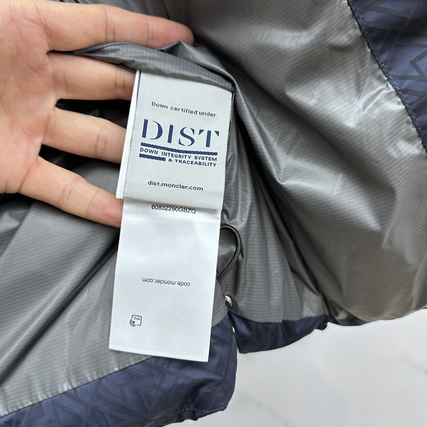 。 🆕Moncler蒙口 羽绒服2025最新款时尚连帽保暖羽绒外套.（帽子可拆卸）处处细节显工艺足够的高