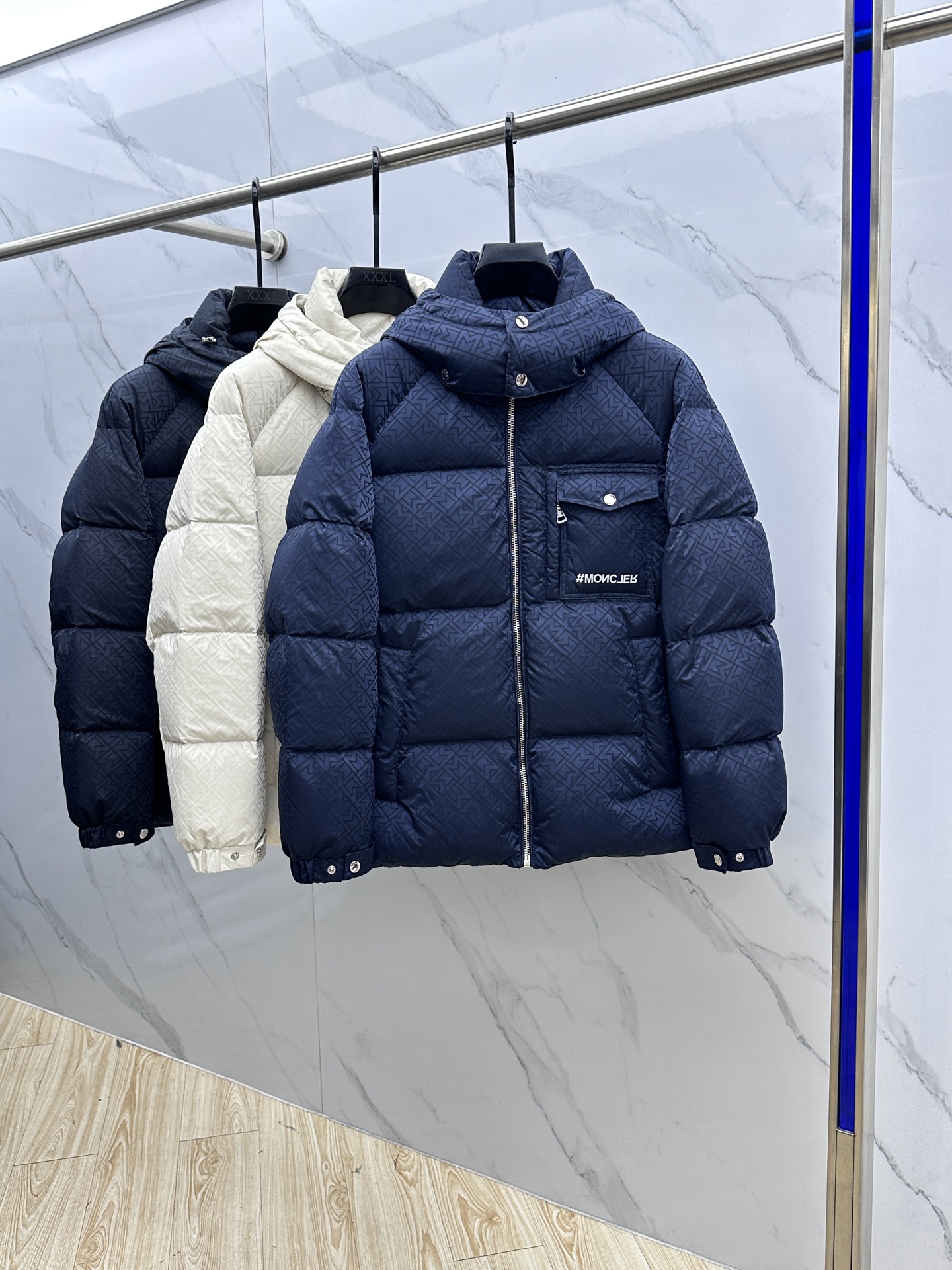 。 🆕Moncler蒙口 羽绒服2025最新款时尚连帽保暖羽绒外套.（帽子可拆卸）处处细节显工艺足够的高