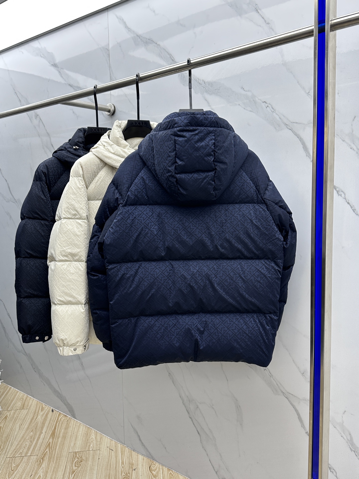 。 🆕Moncler蒙口 羽绒服2025最新款时尚连帽保暖羽绒外套.（帽子可拆卸）处处细节显工艺足够的高