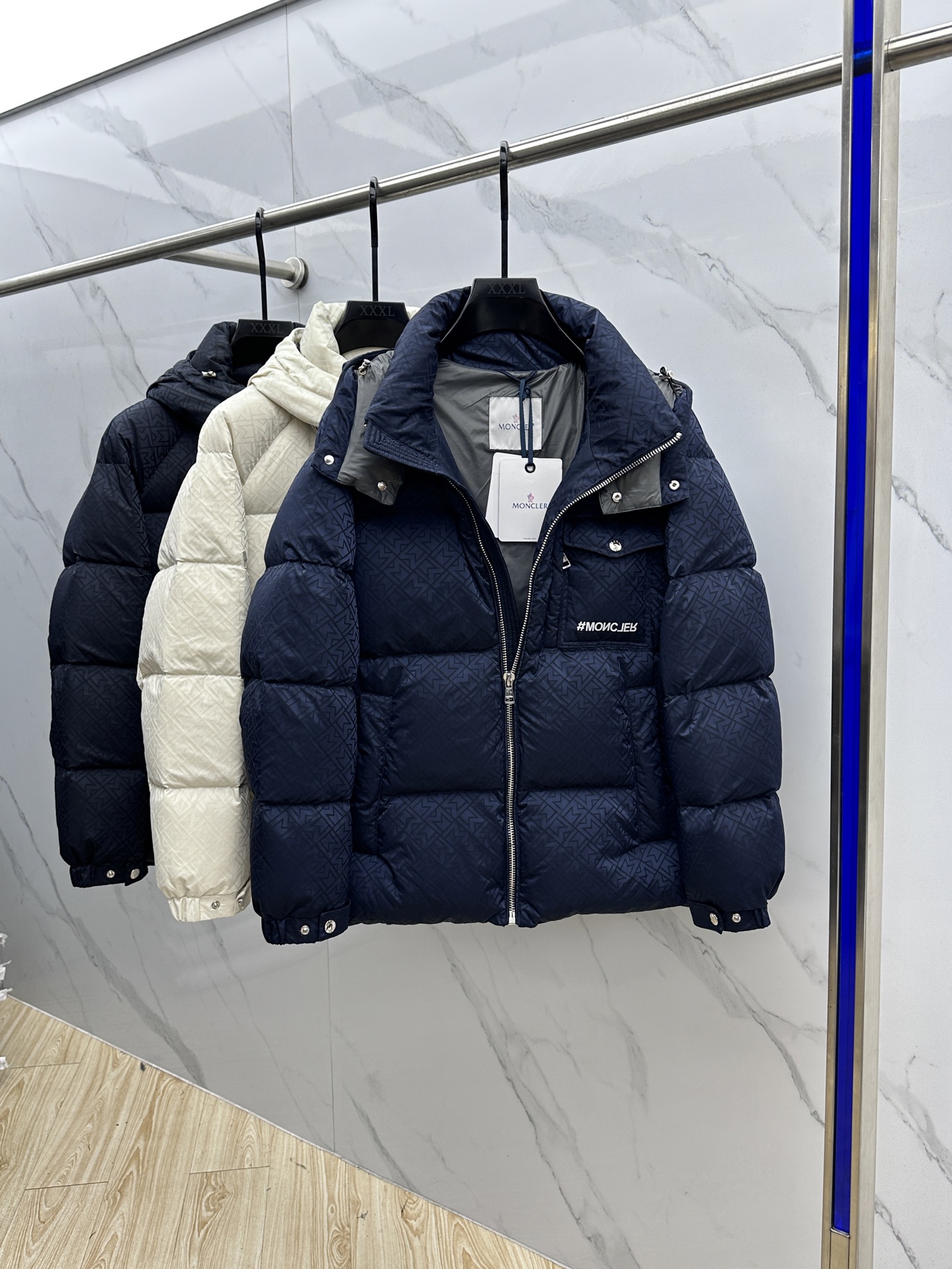 。 🆕Moncler蒙口 羽绒服2025最新款时尚连帽保暖羽绒外套.（帽子可拆卸）处处细节显工艺足够的高