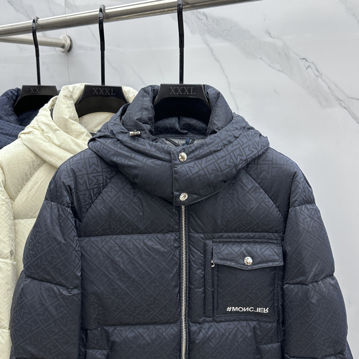 。 🆕Moncler蒙口 羽绒服2025最新款时尚连帽保暖羽绒外套.（帽子可拆卸）处处细节显工艺足够的高